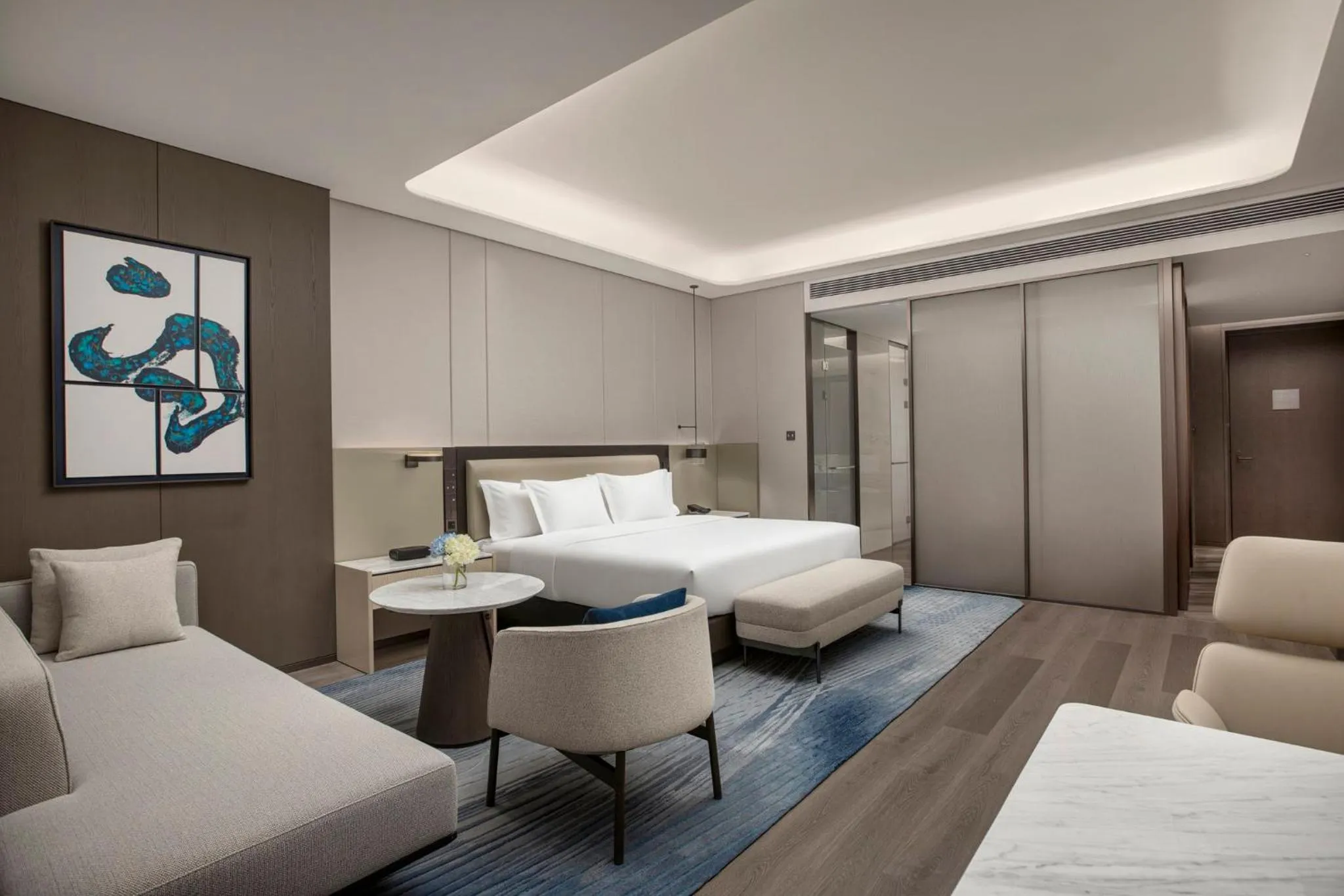 Premium King Room in Crowne Plaza Linyi Olympic Sports Centre by IHG