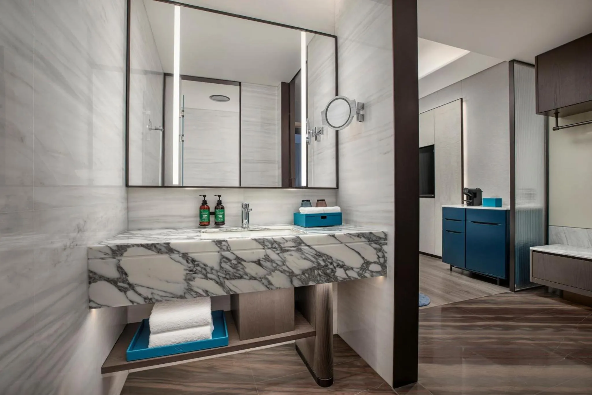 Standard King Room in Crowne Plaza Linyi Olympic Sports Centre by IHG