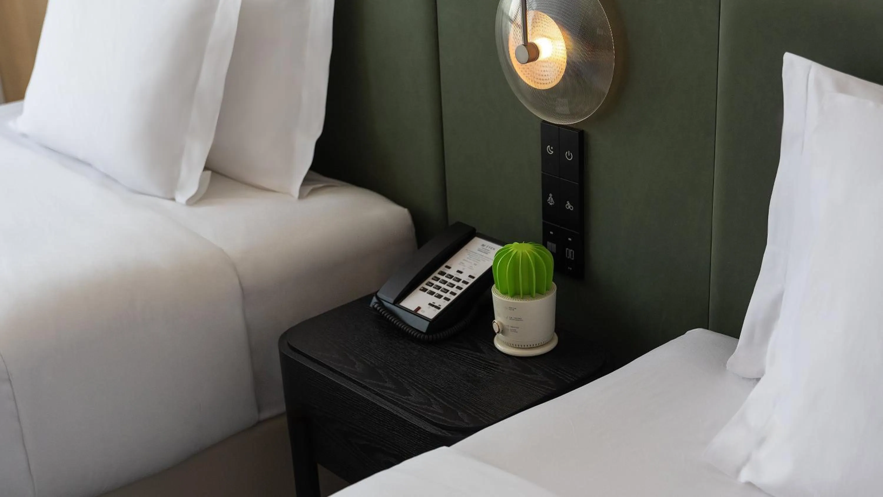 Standard Double Room with Two Double Beds in EVEN Hotel Chengdu Phoenix Mountain by IHG