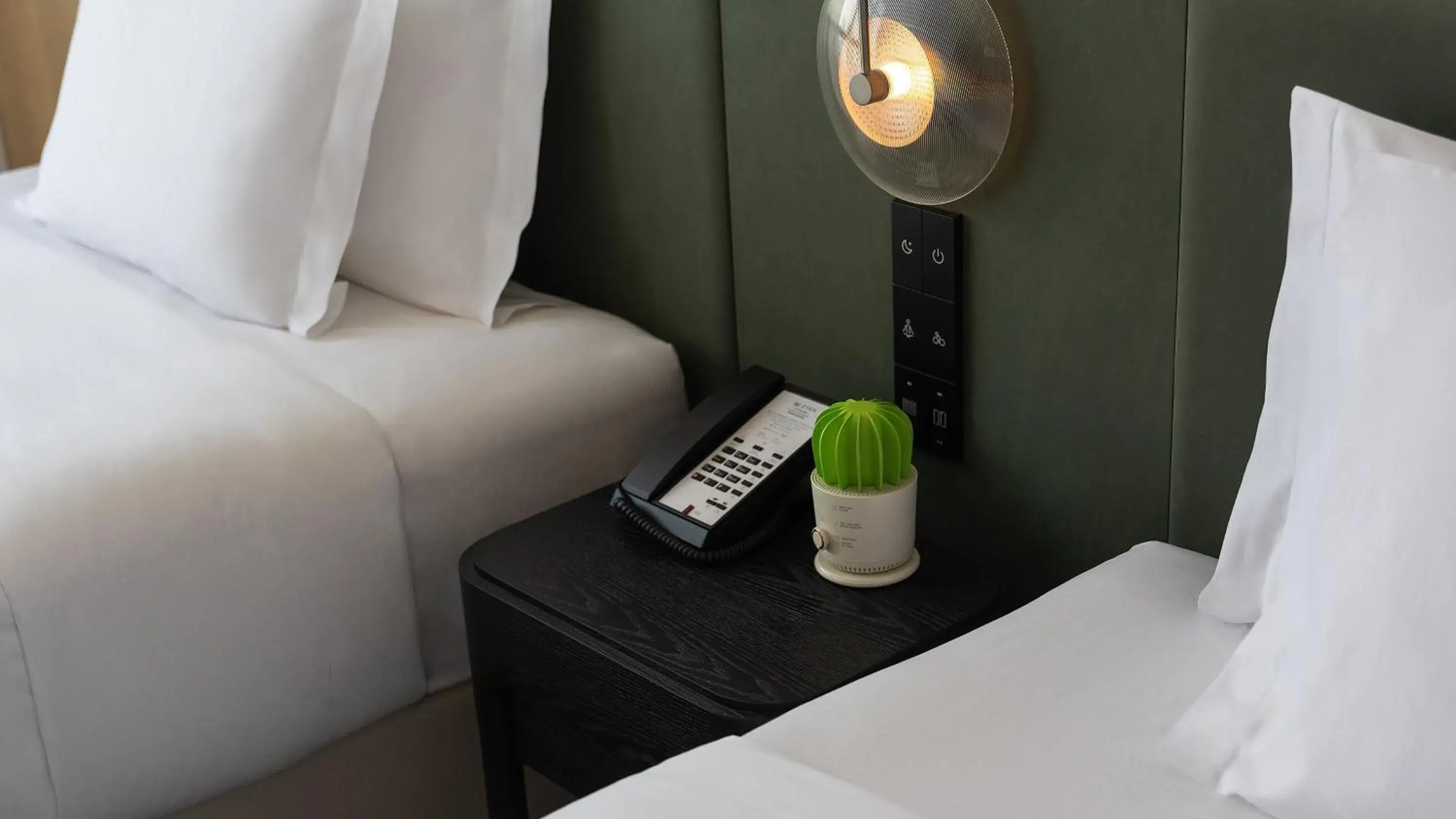 Standard Double Room with Two Double Beds in EVEN Hotel Chengdu Phoenix Mountain by IHG Standard Double Room with Two Double Beds in EVEN Hotel Chengdu Phoenix Mountain by IHG