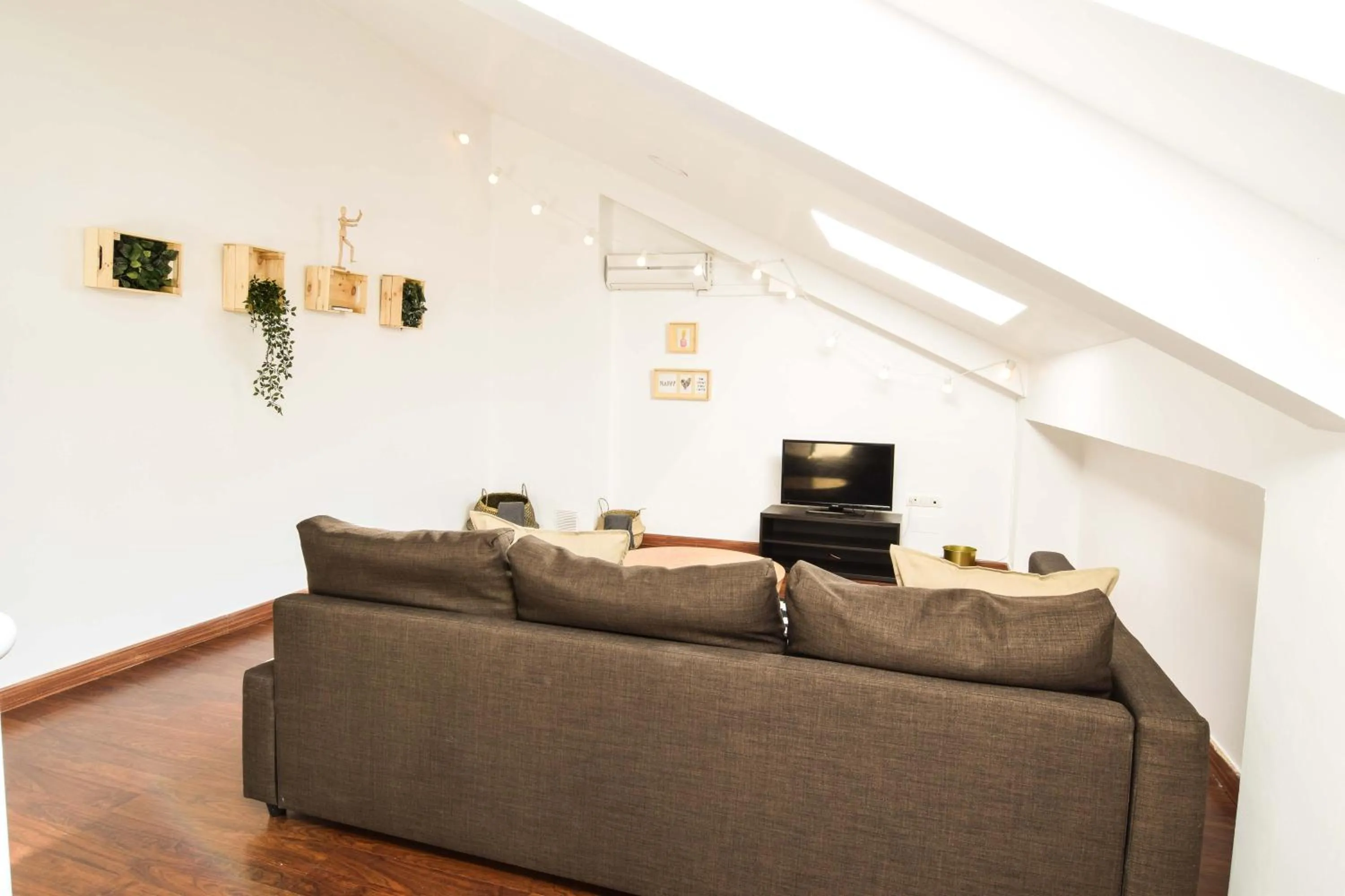 Living room in Letmalaga Economy Bishop Orchard