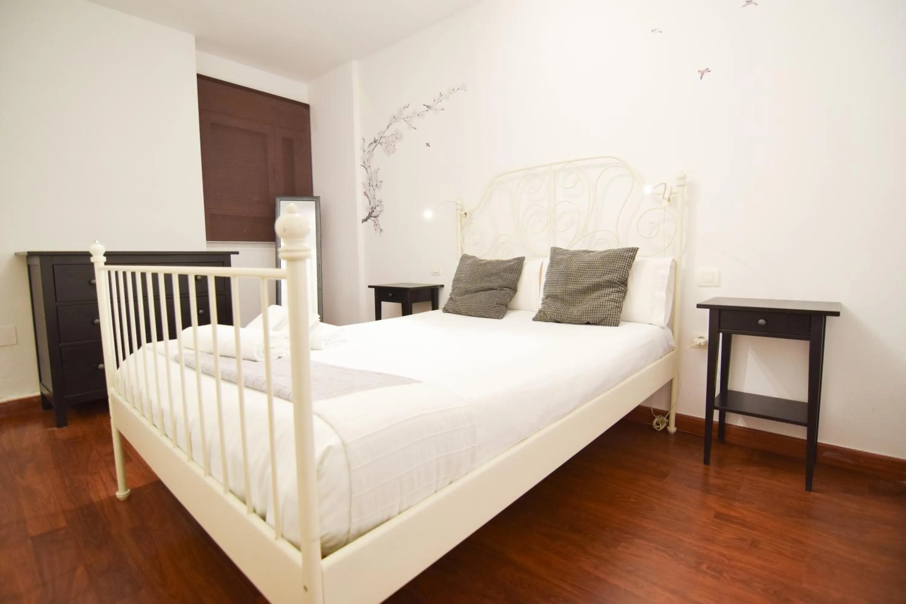 Letmalaga Economy Bishop Orchard