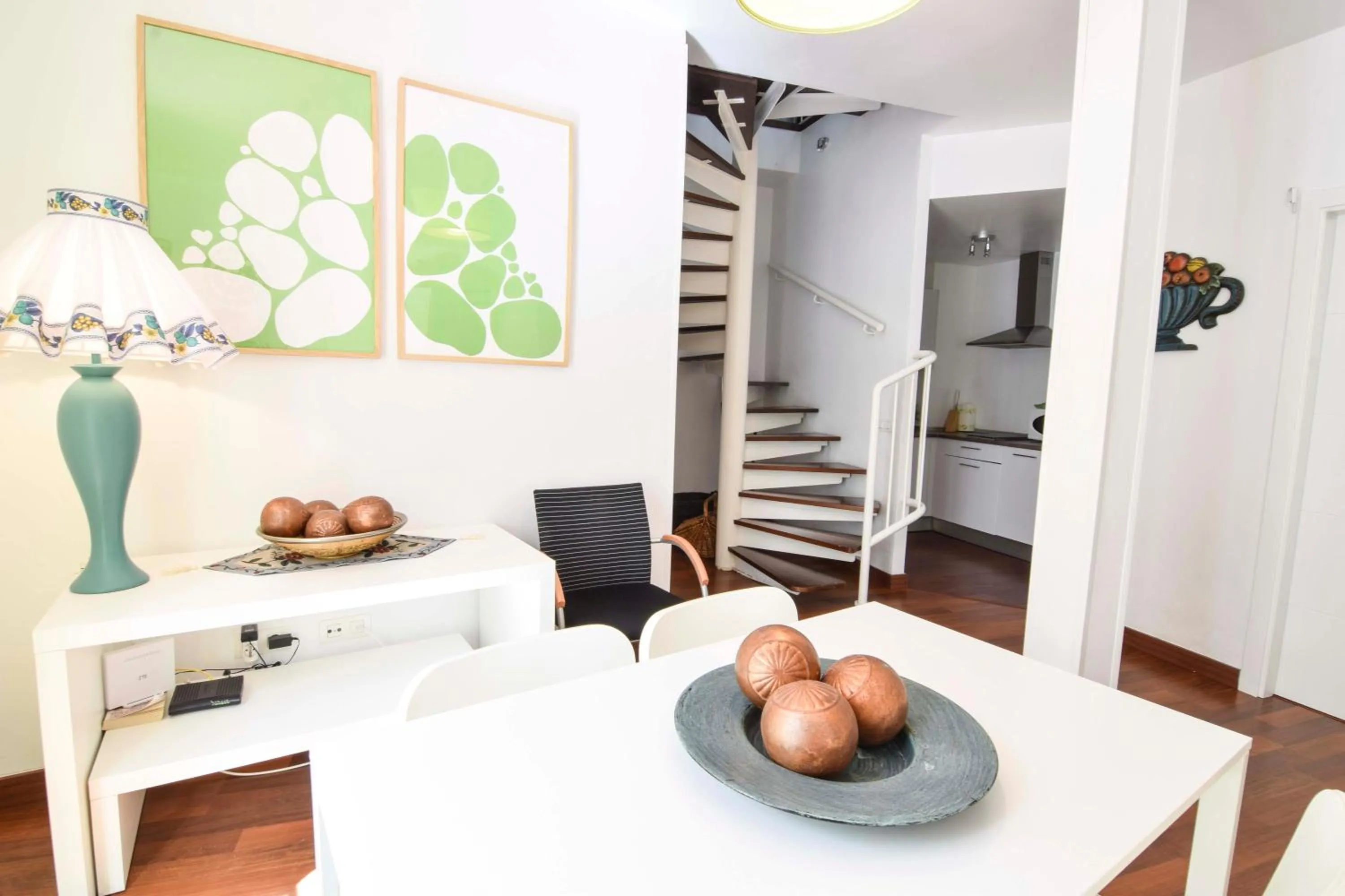 Dining area in Letmalaga Economy Bishop Orchard