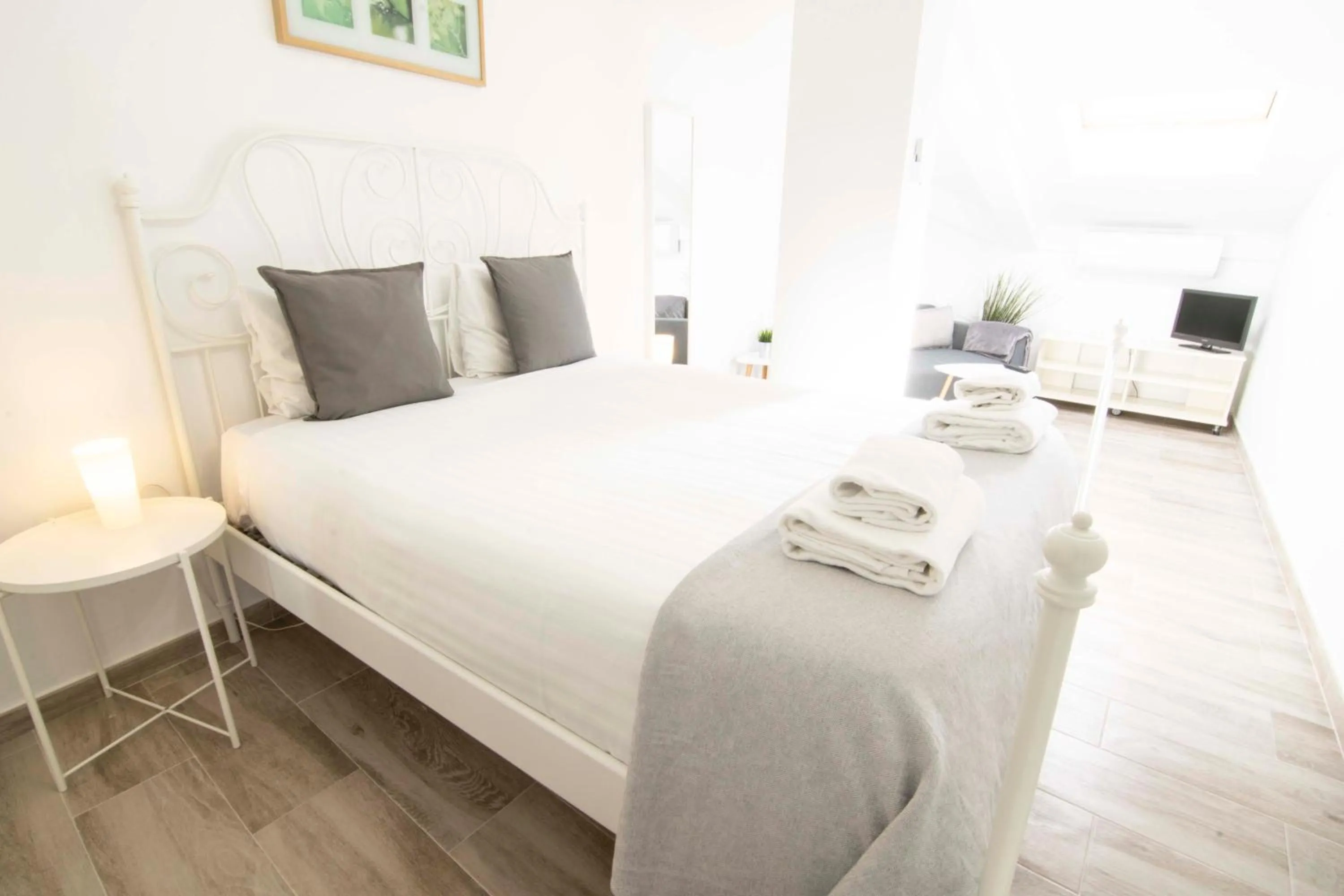 Bedroom in Letmalaga Economy Bishop Orchard