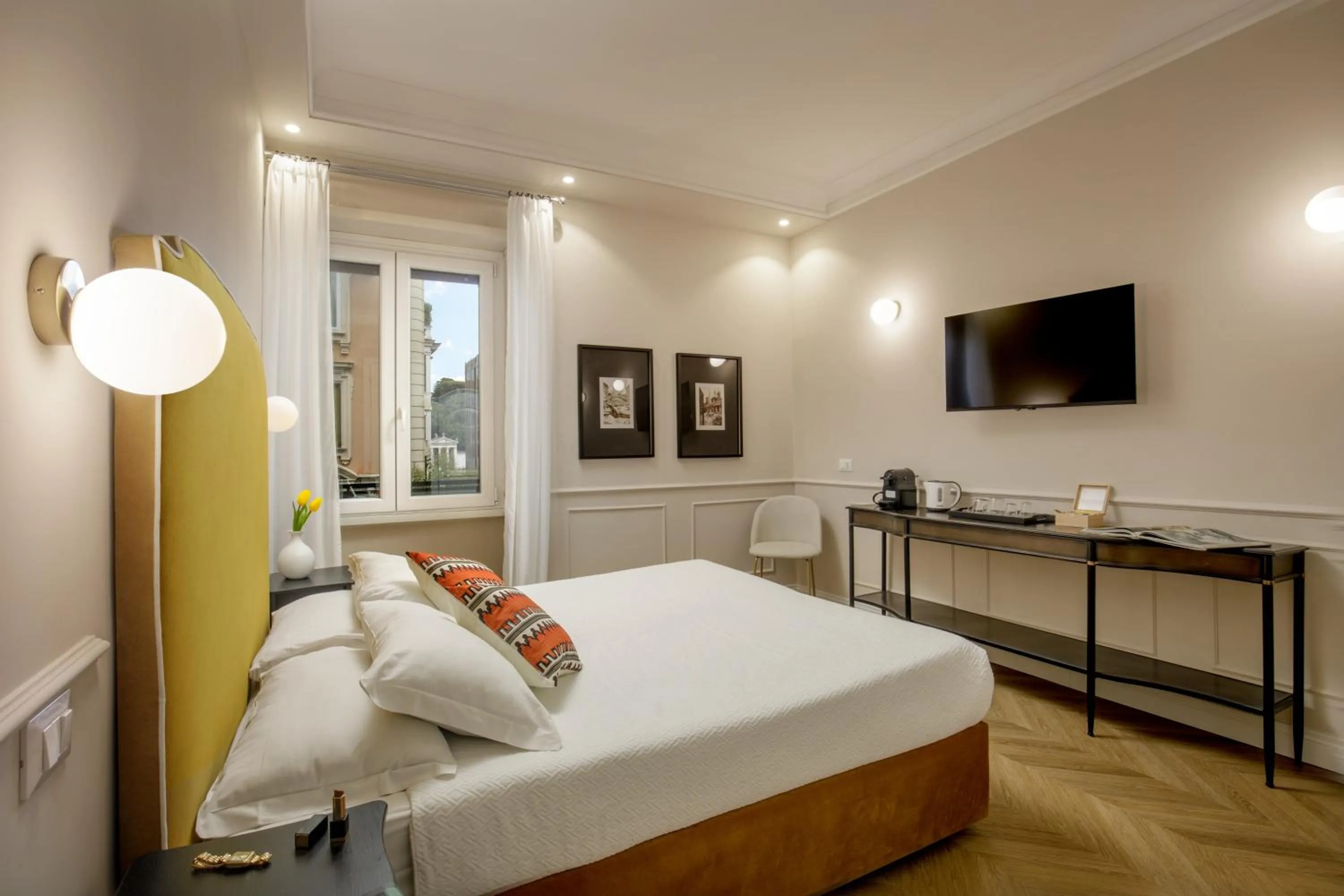 Photo of the whole room, Bed in La Locanda di Piazza del Popolo