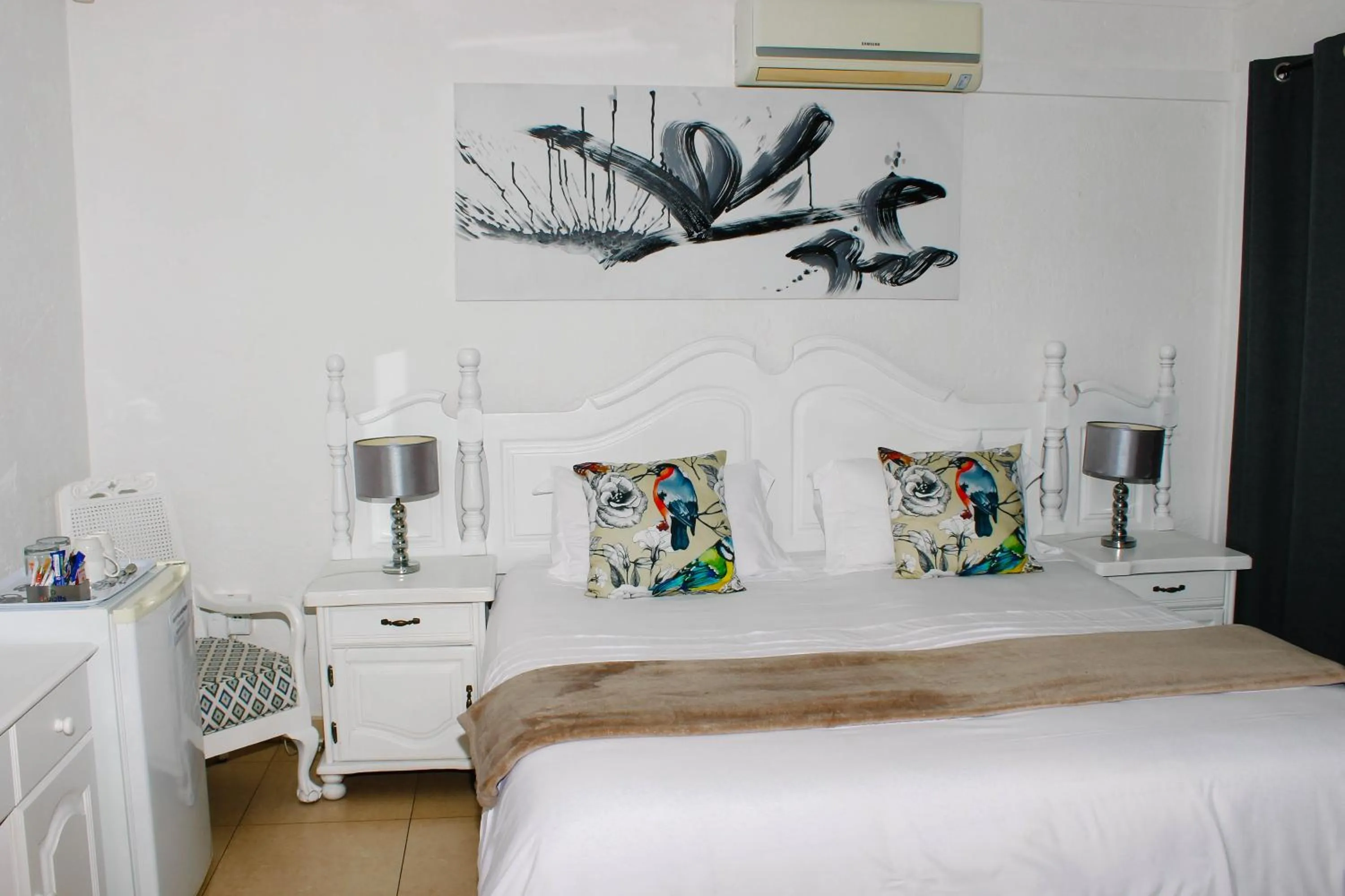 Bedroom, Bed in La Dolce Vita Umhlanga Guesthouse