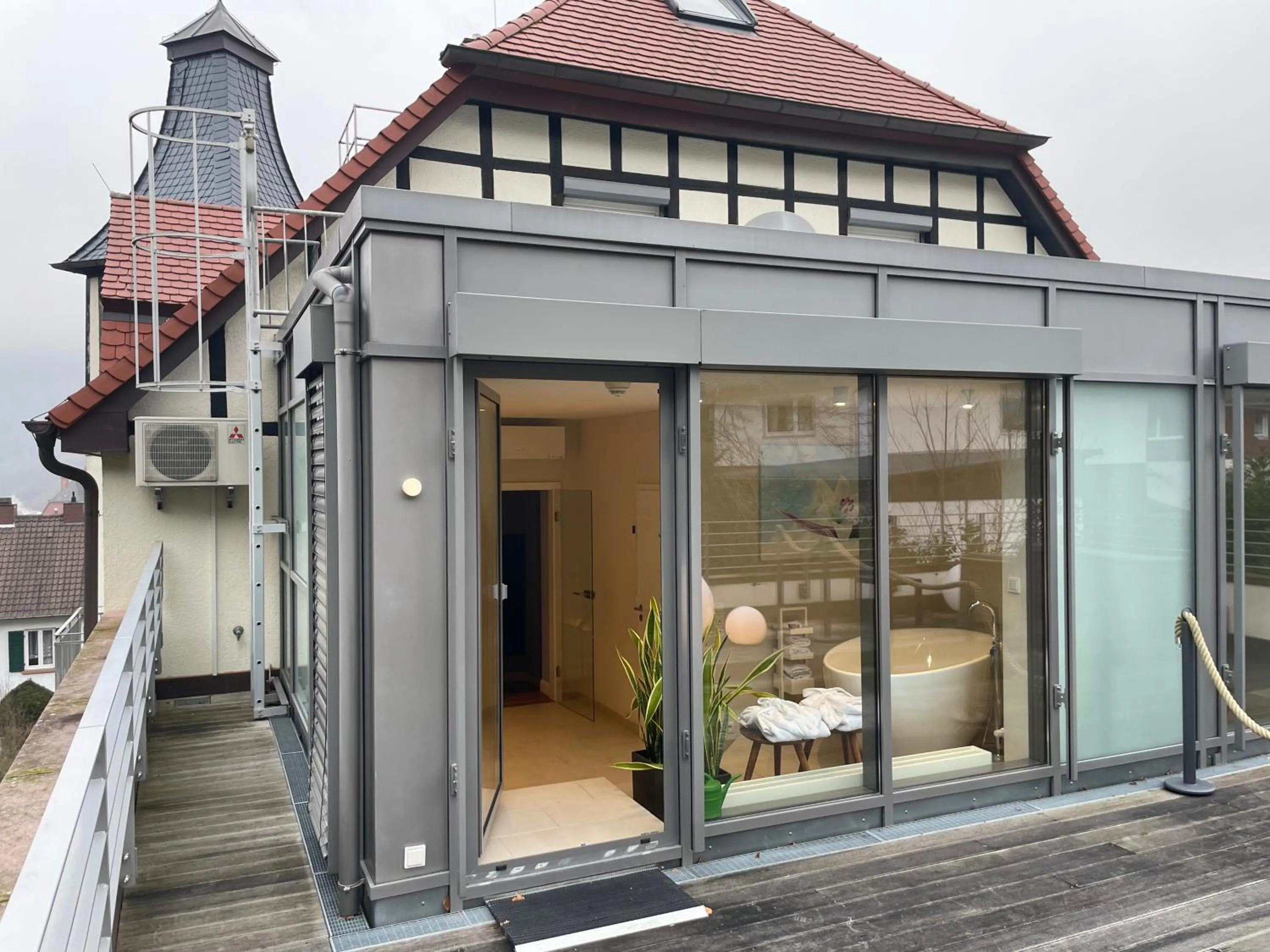 Property building in Villa Waldfrieden - Design trifft Budget