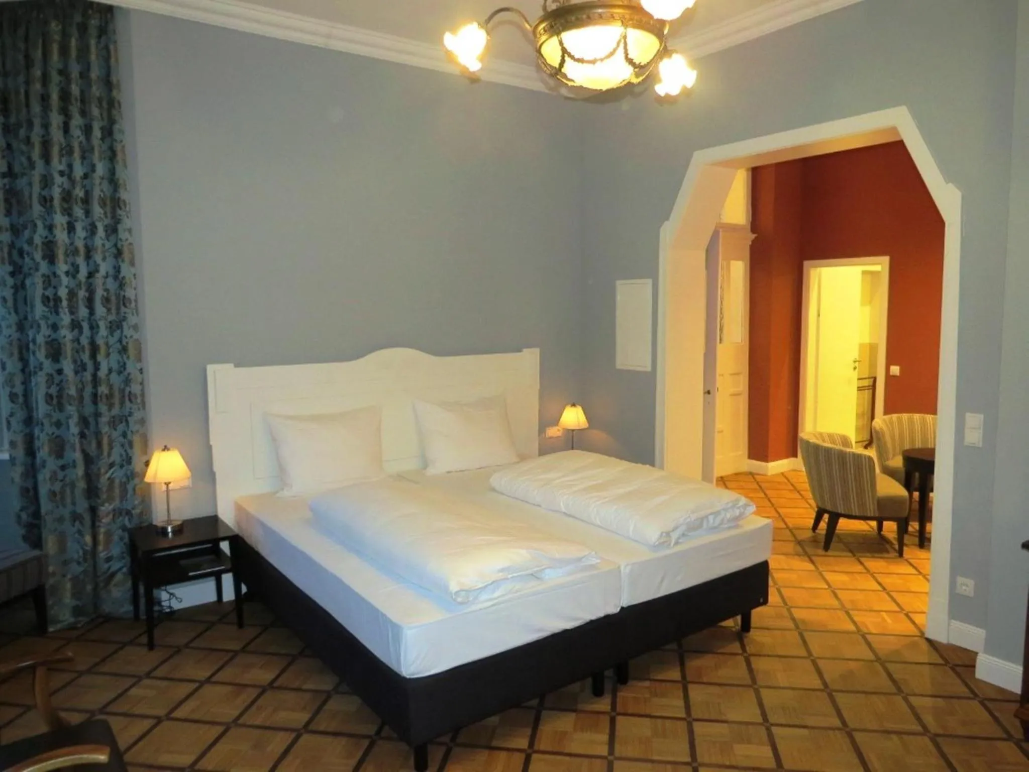 Photo of the whole room, Bed in Villa Waldfrieden - Design trifft Budget