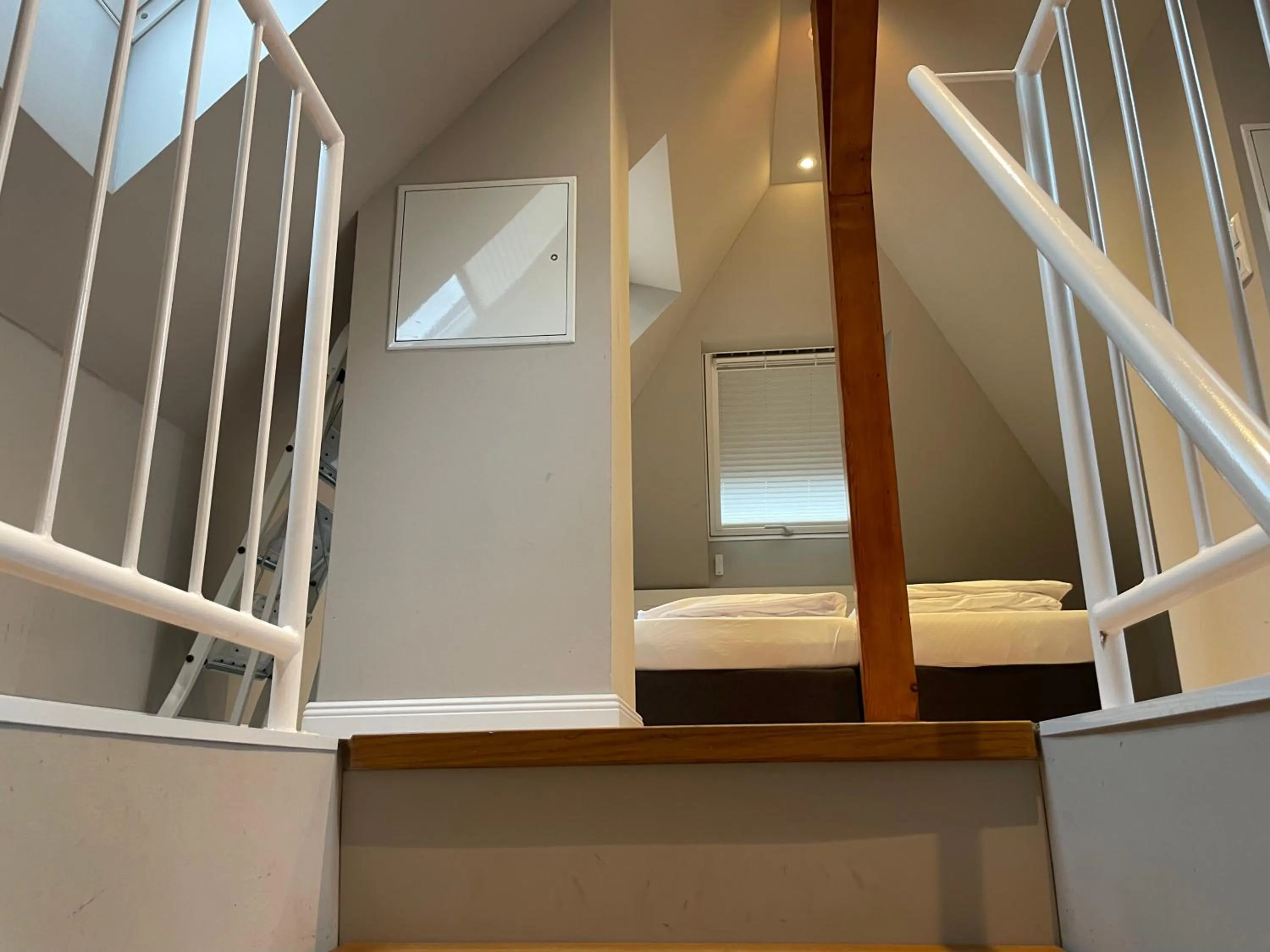 Photo of the whole room in Villa Waldfrieden - Design trifft Budget