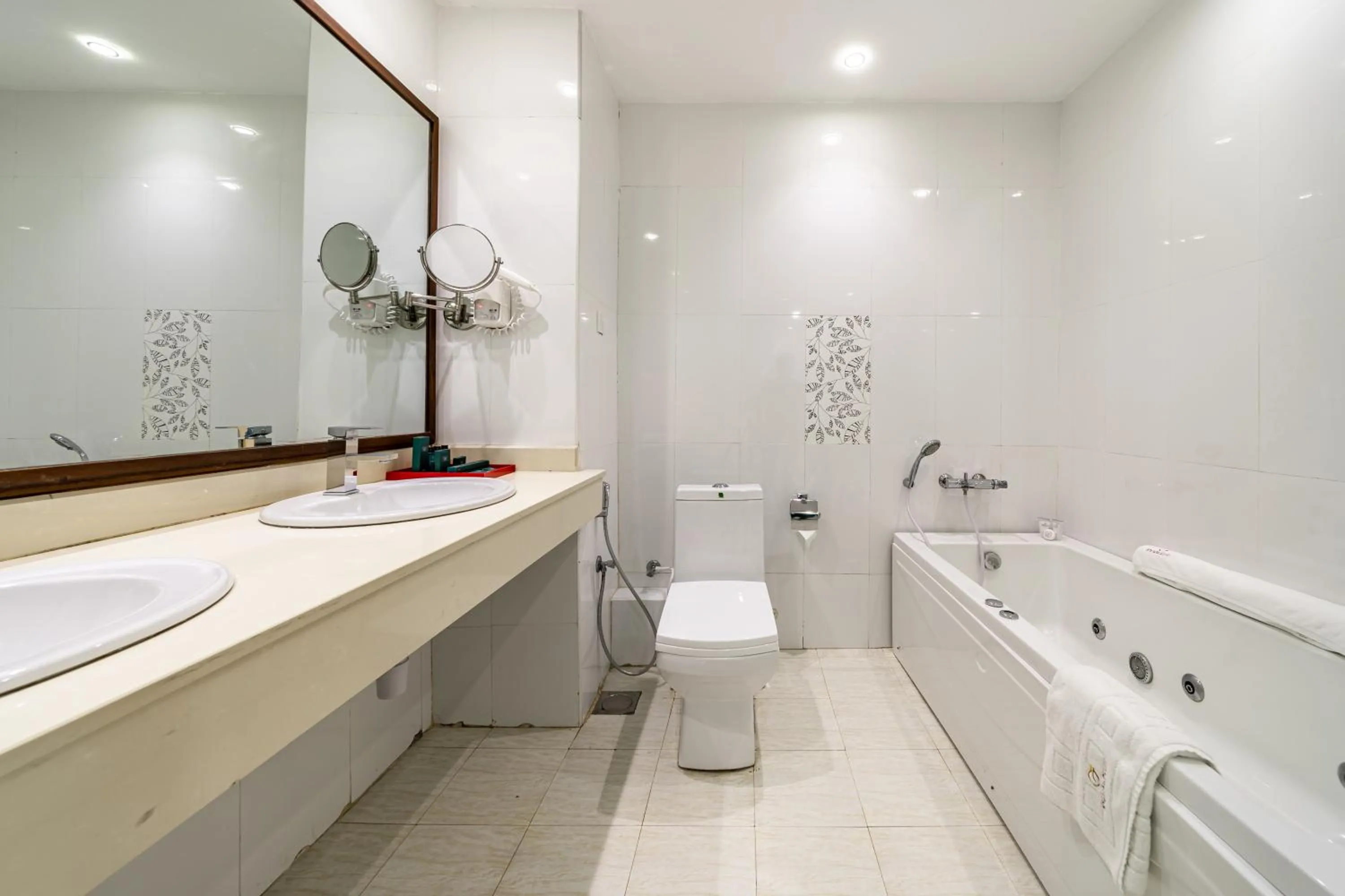 Bathroom in PrideInn Paradise Beach Resort & Spa Mombasa