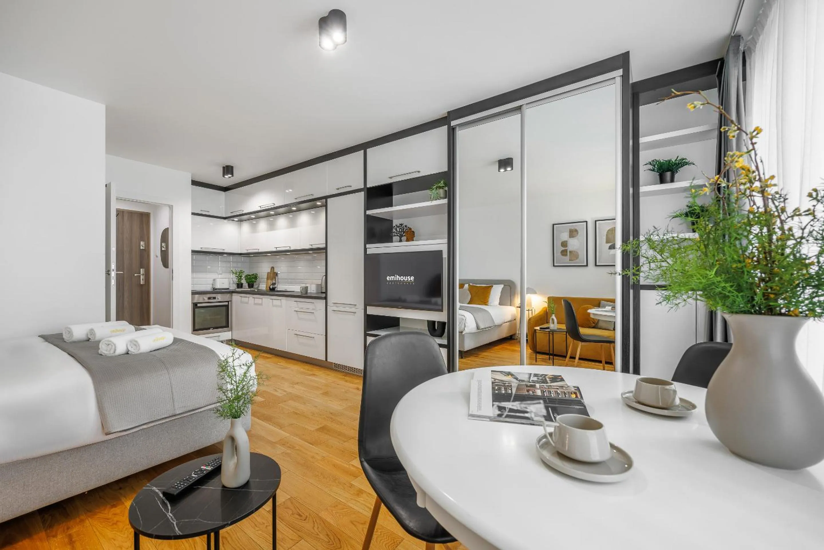 Kitchen or kitchenette in Emihouse CityVibe Apartments