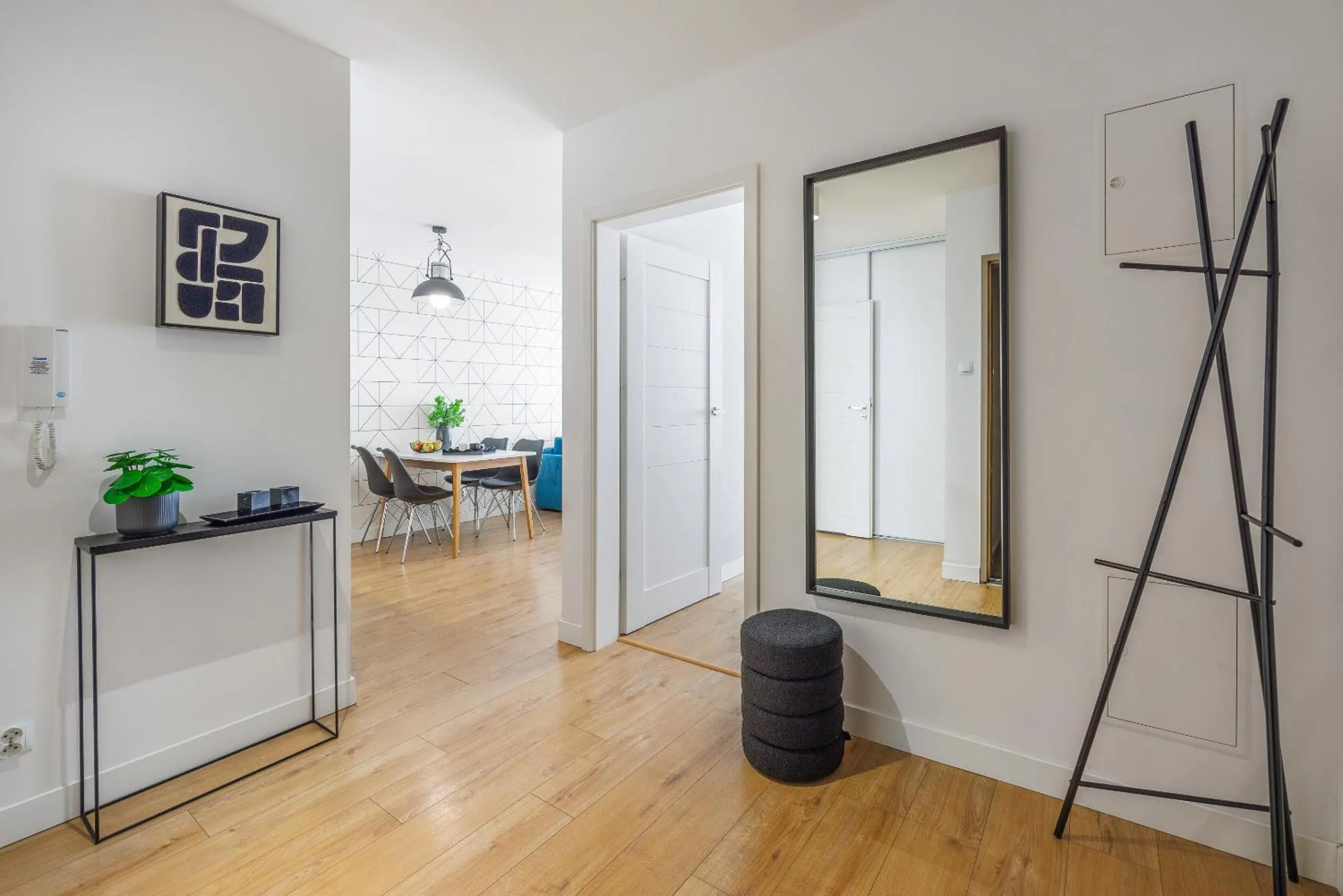 Photo of the whole room in Emihouse CityVibe Apartments