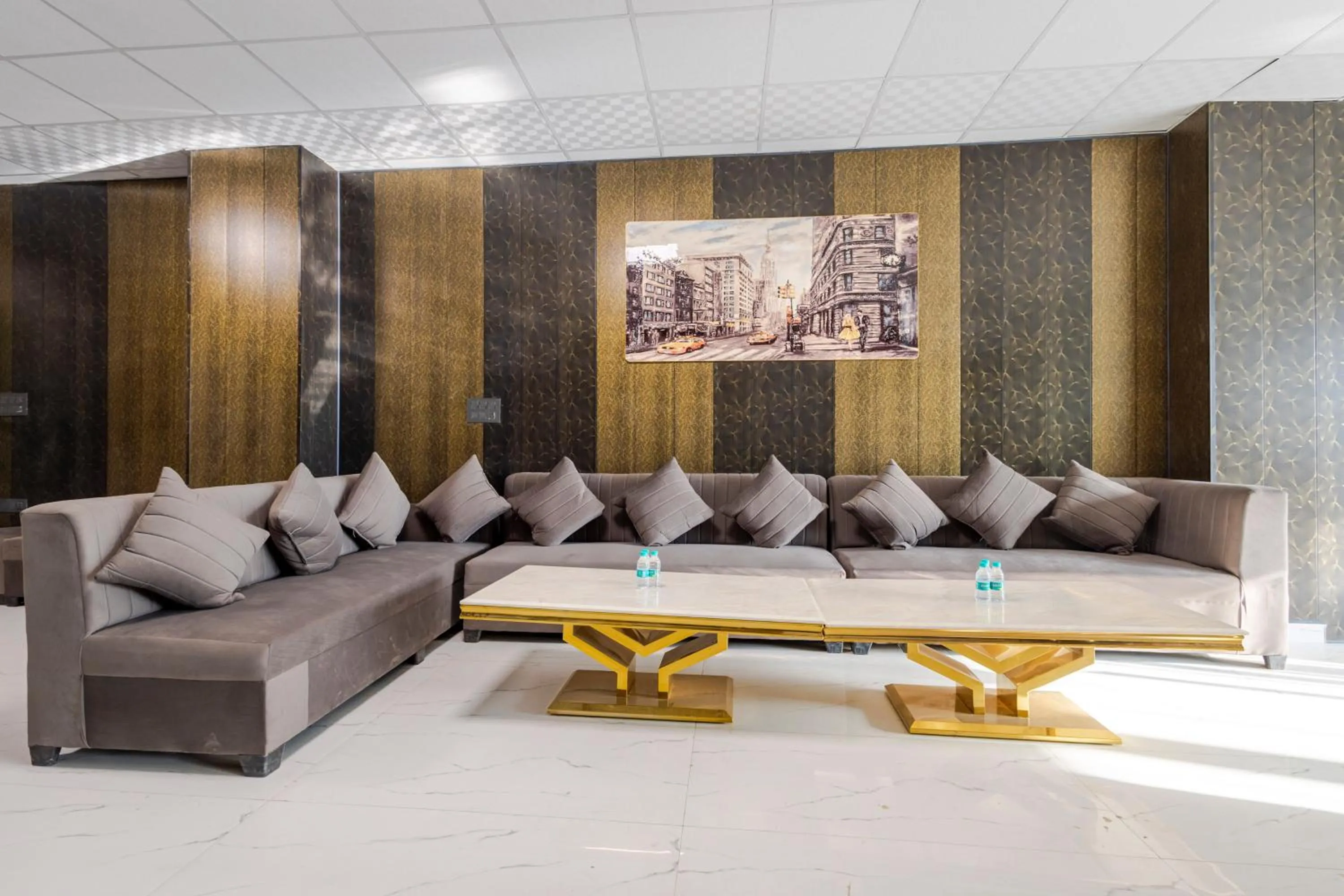 Seating area in Treebo Accent Park Hotel And Banquet