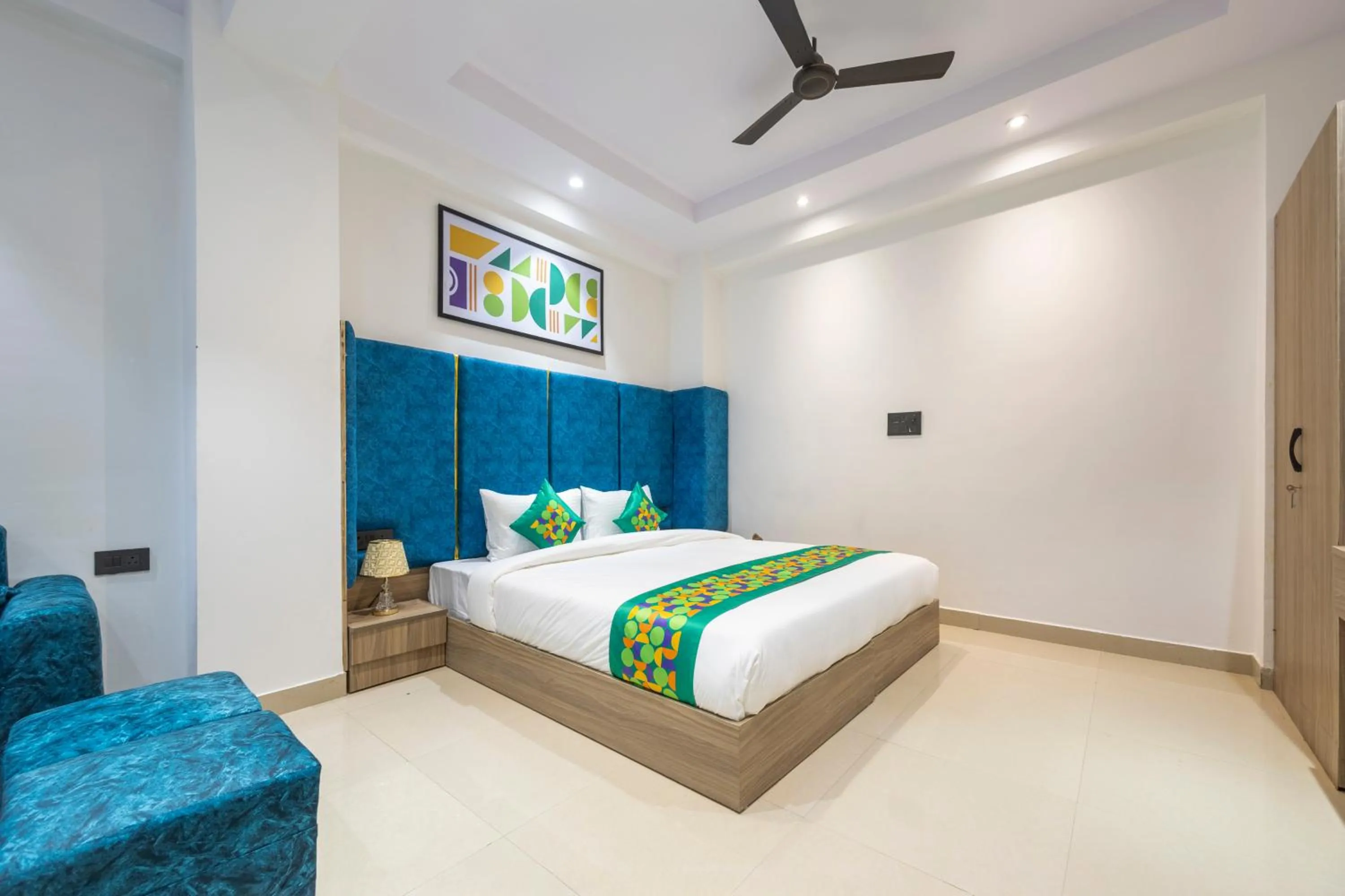 Bedroom, Bed in Treebo Accent Park Hotel And Banquet