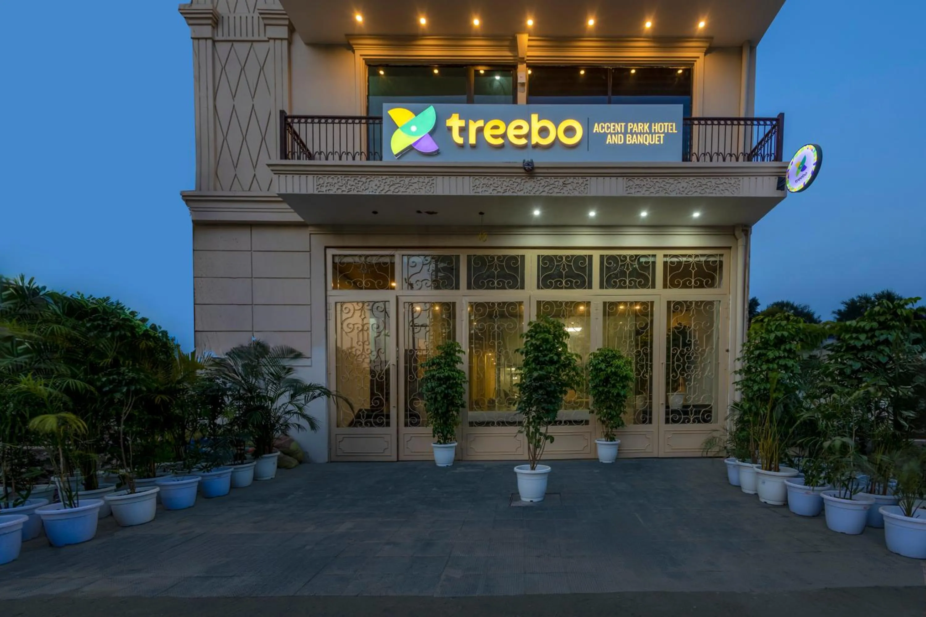 Property building in Treebo Accent Park Hotel And Banquet