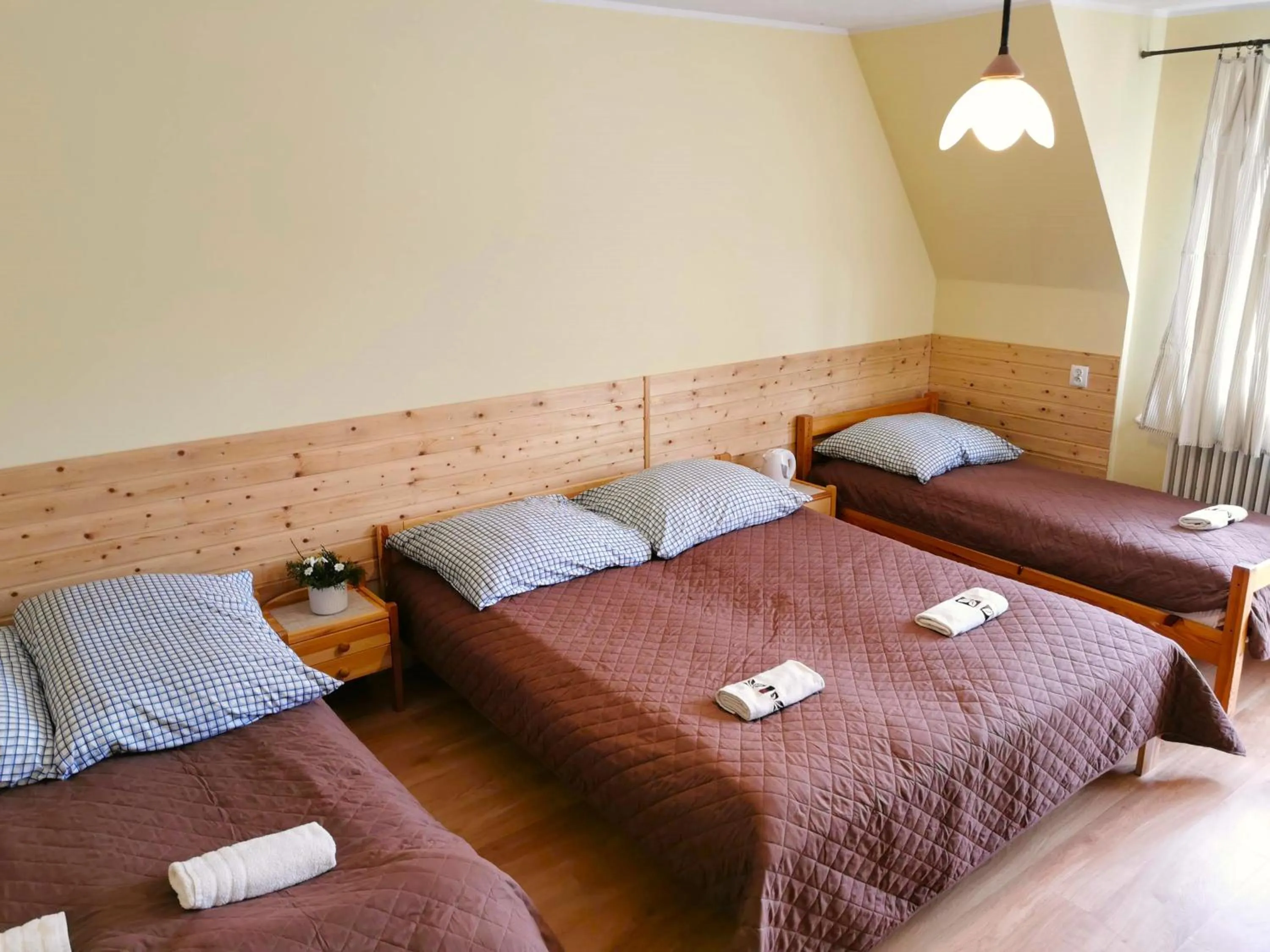 Bed in Willa Senator