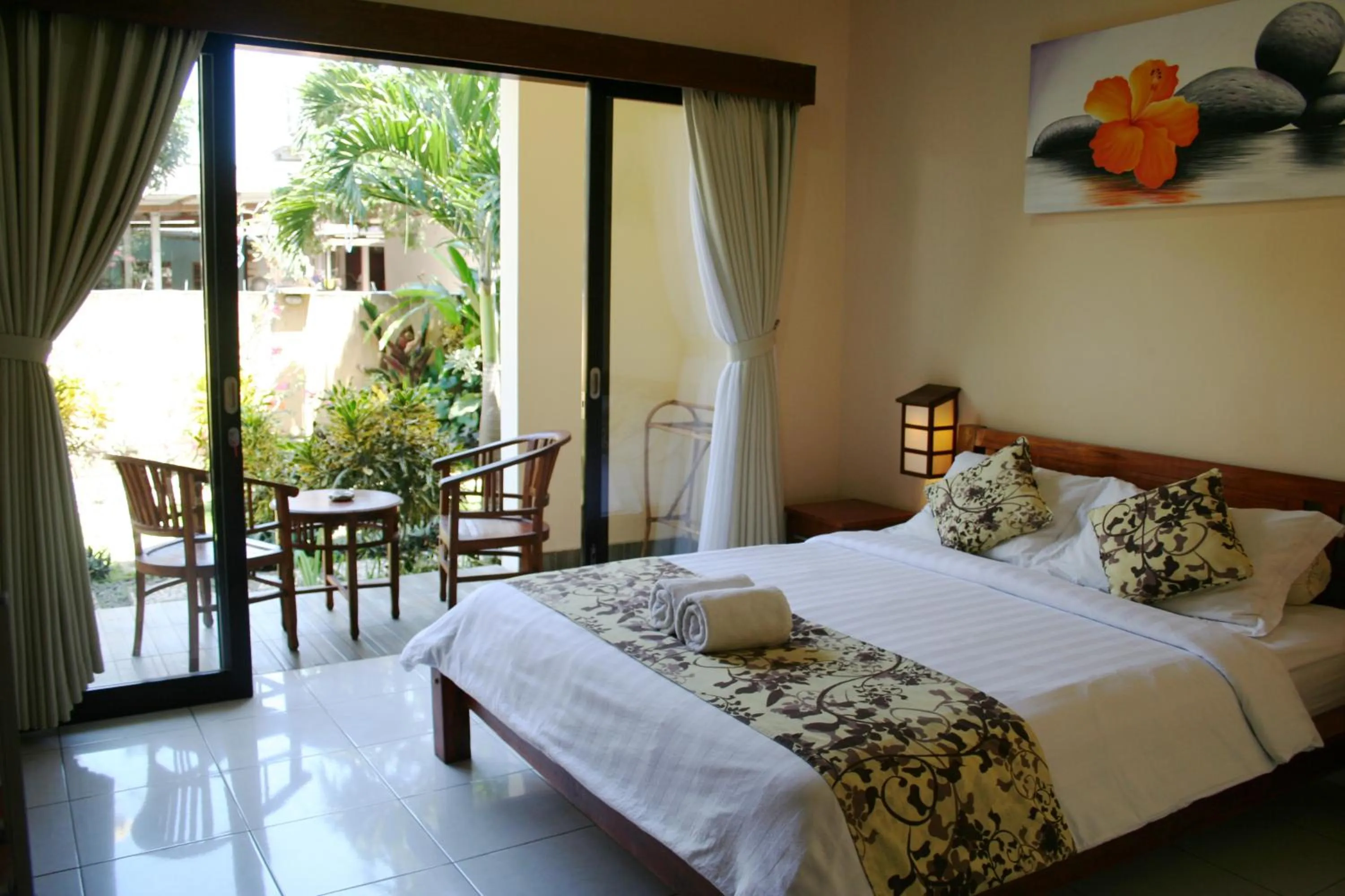 Bed in Betesda Guest House