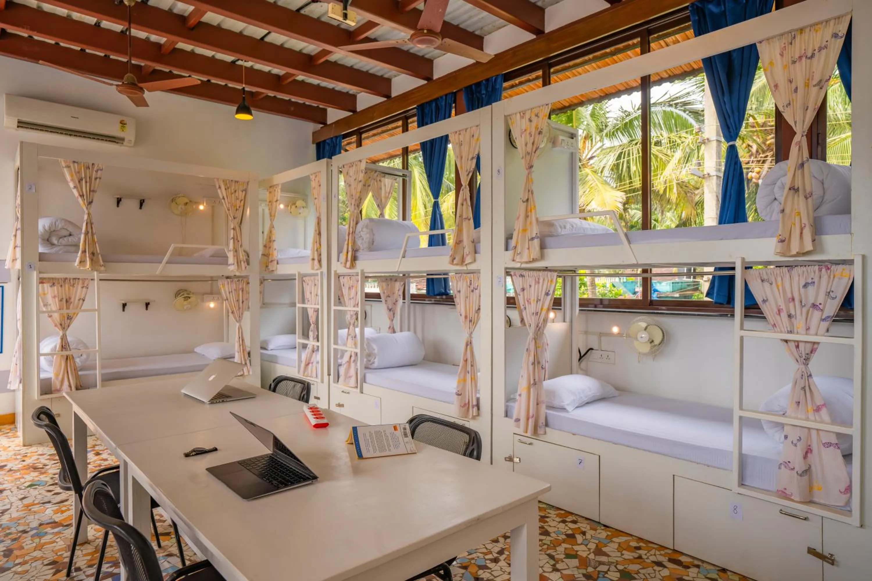 bunk bed, Bed in Moustache Goa Luxuria