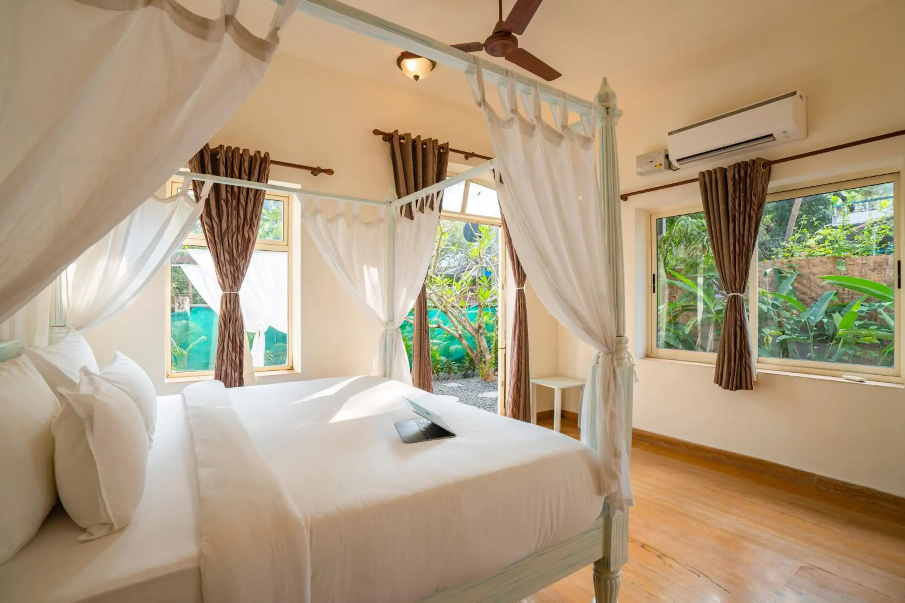 Superior Quadruple Room in Moustache Goa Luxuria Superior Quadruple Room in Moustache Goa Luxuria