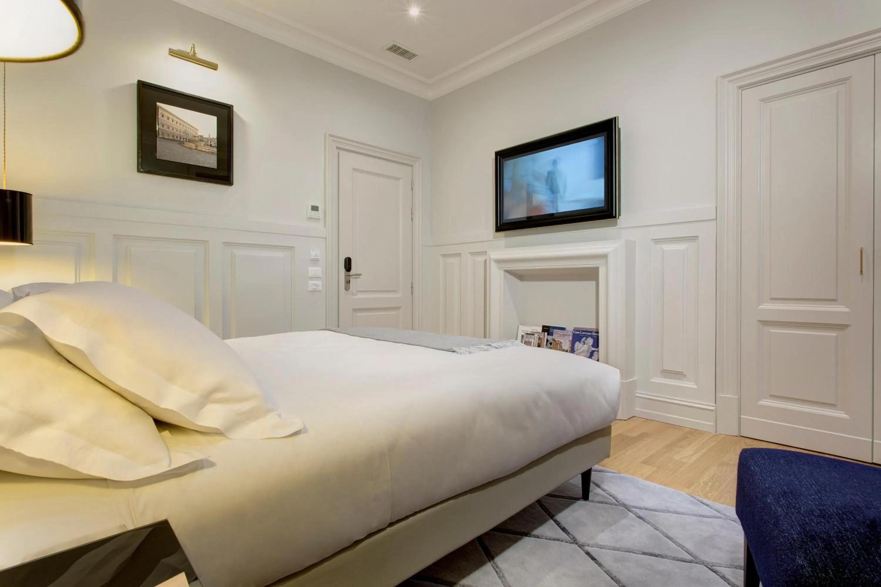 Photo of the whole room, Bed in Le case di Andrea - Roof Suite Rome