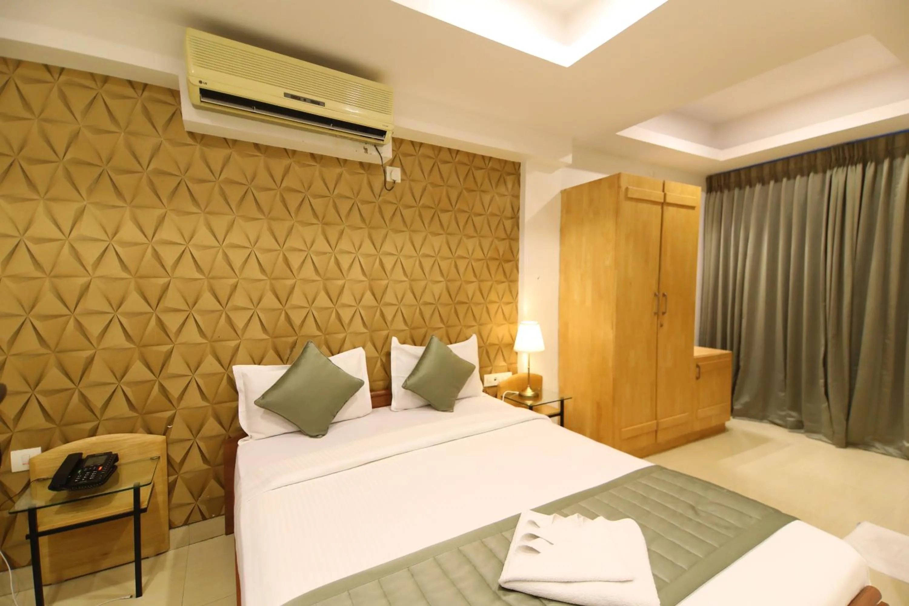 Bed in Earth Hotels Domlur