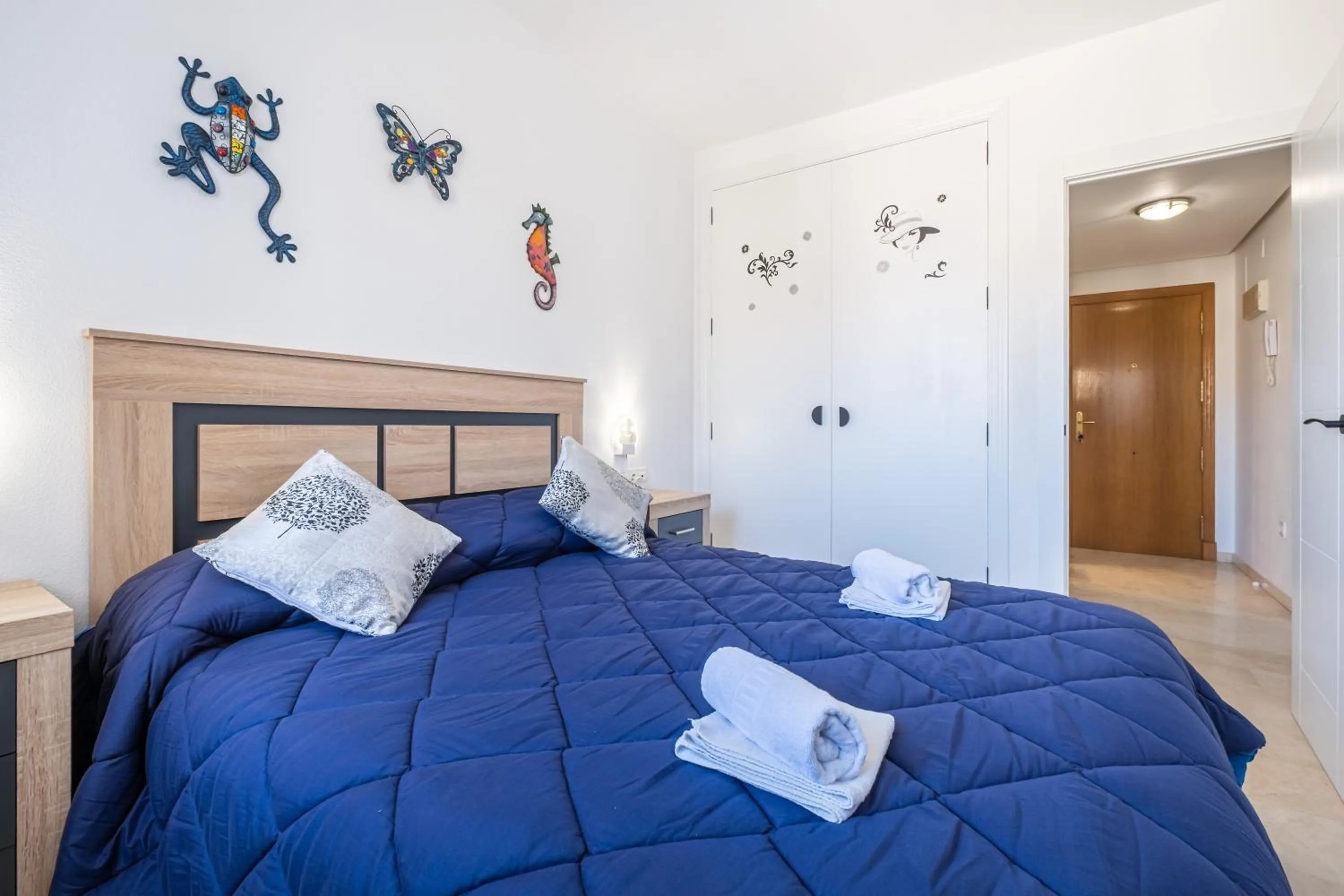 Bed in Gemelos 22 Resort Apartment 2-15-B Levante Beach