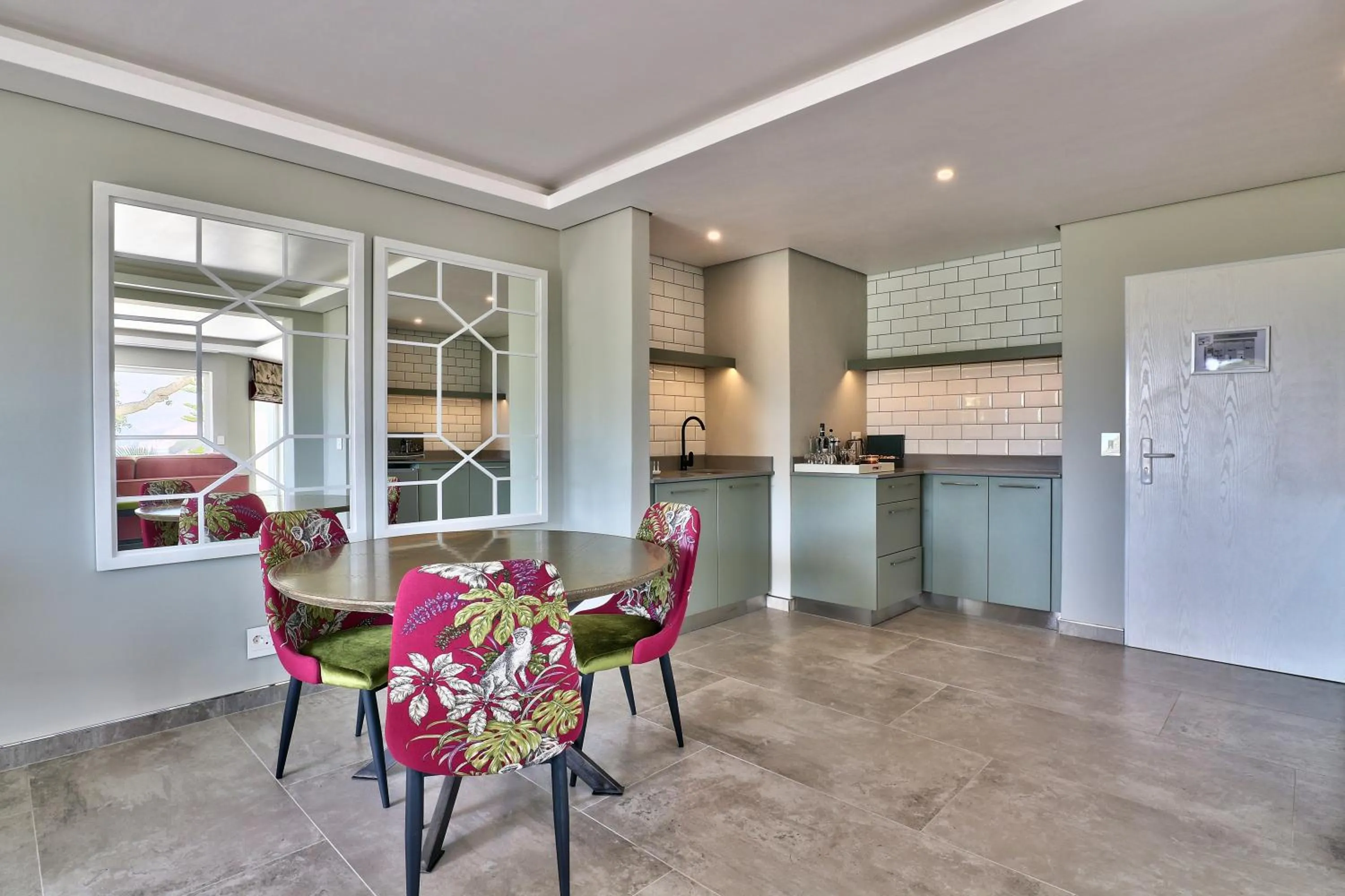 Kitchen or kitchenette in Ocean View House
