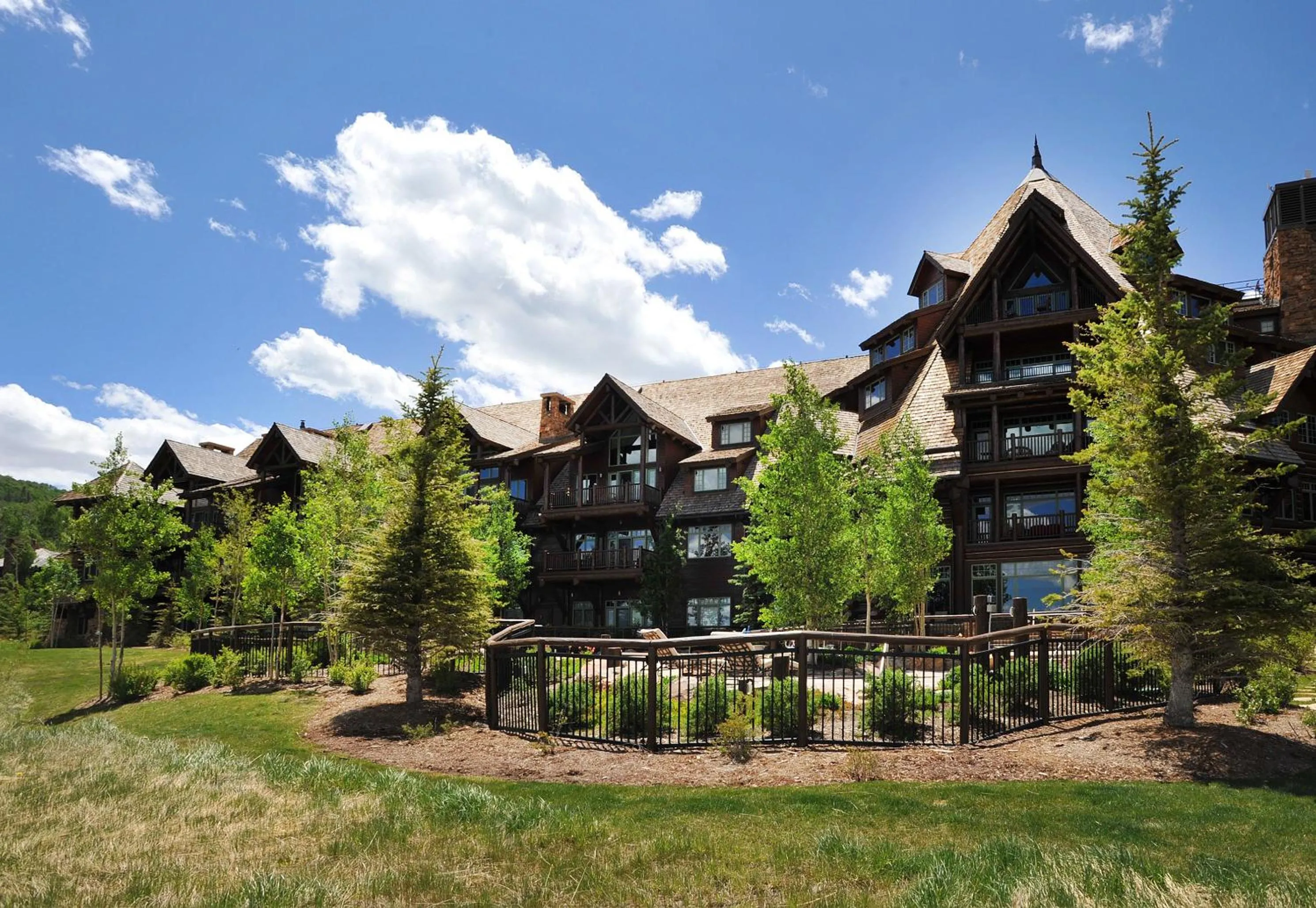 Property building in Bachelor Gulch Village
