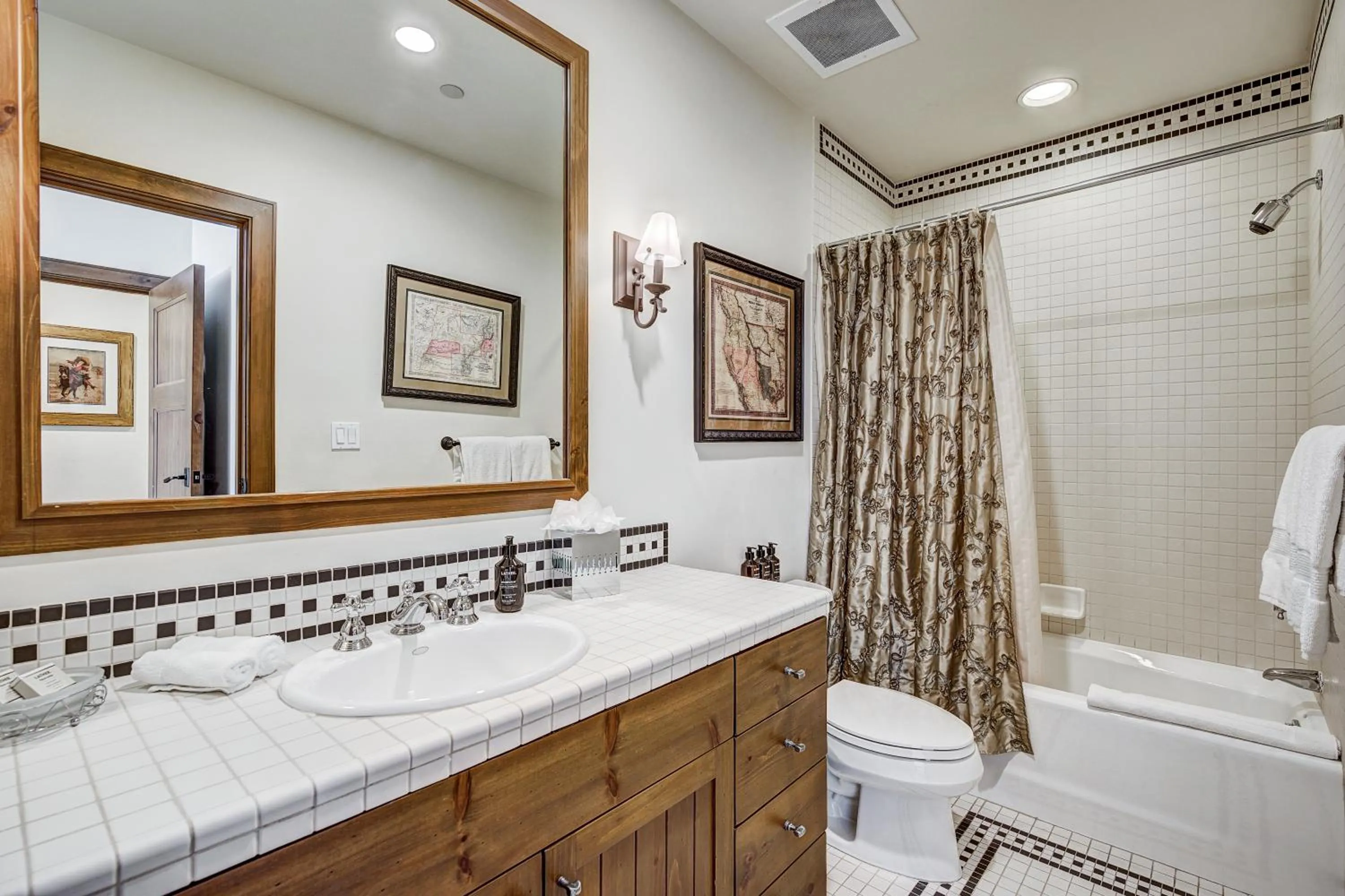 Bathroom in Bachelor Gulch Village