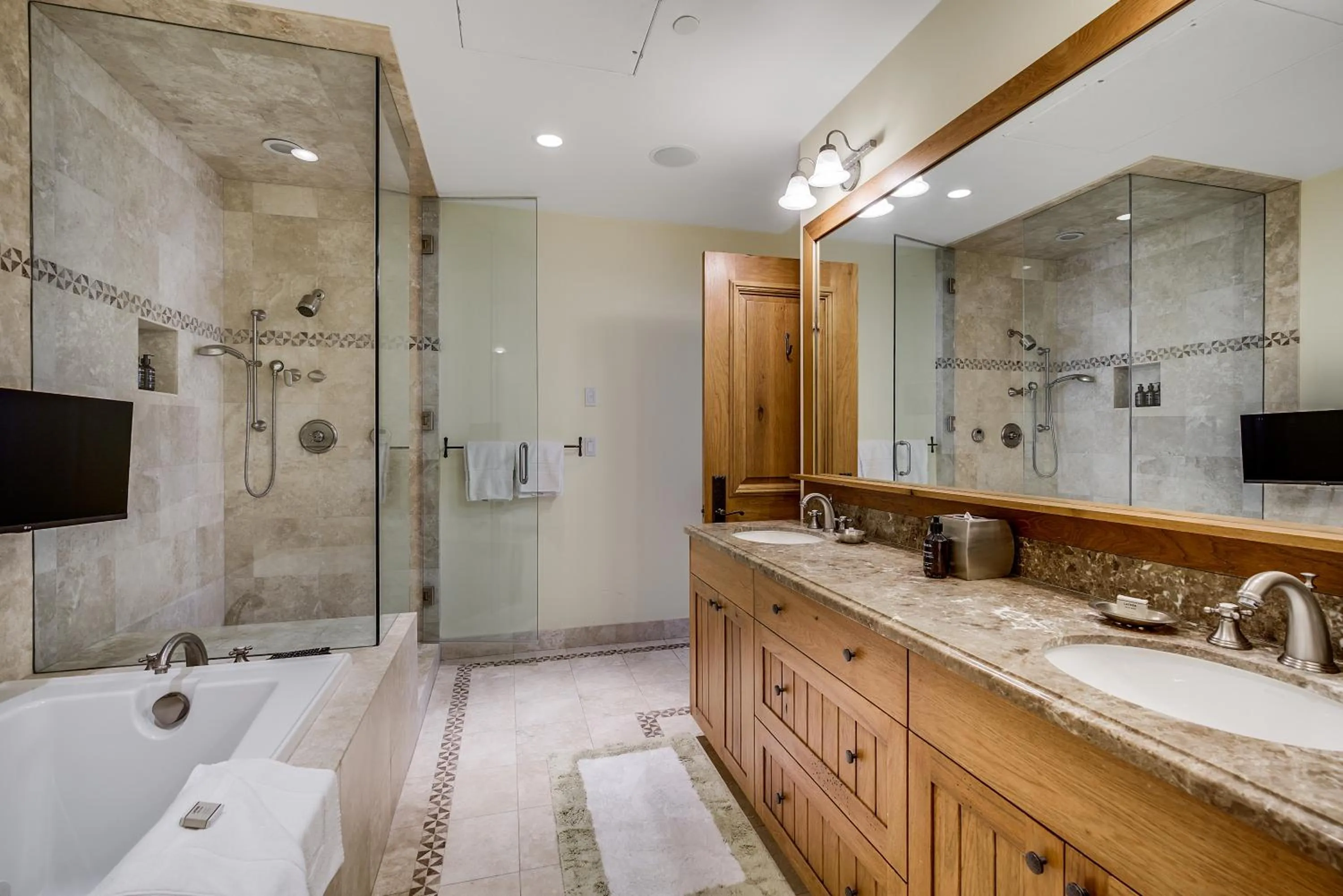 Bathroom in Bachelor Gulch Village