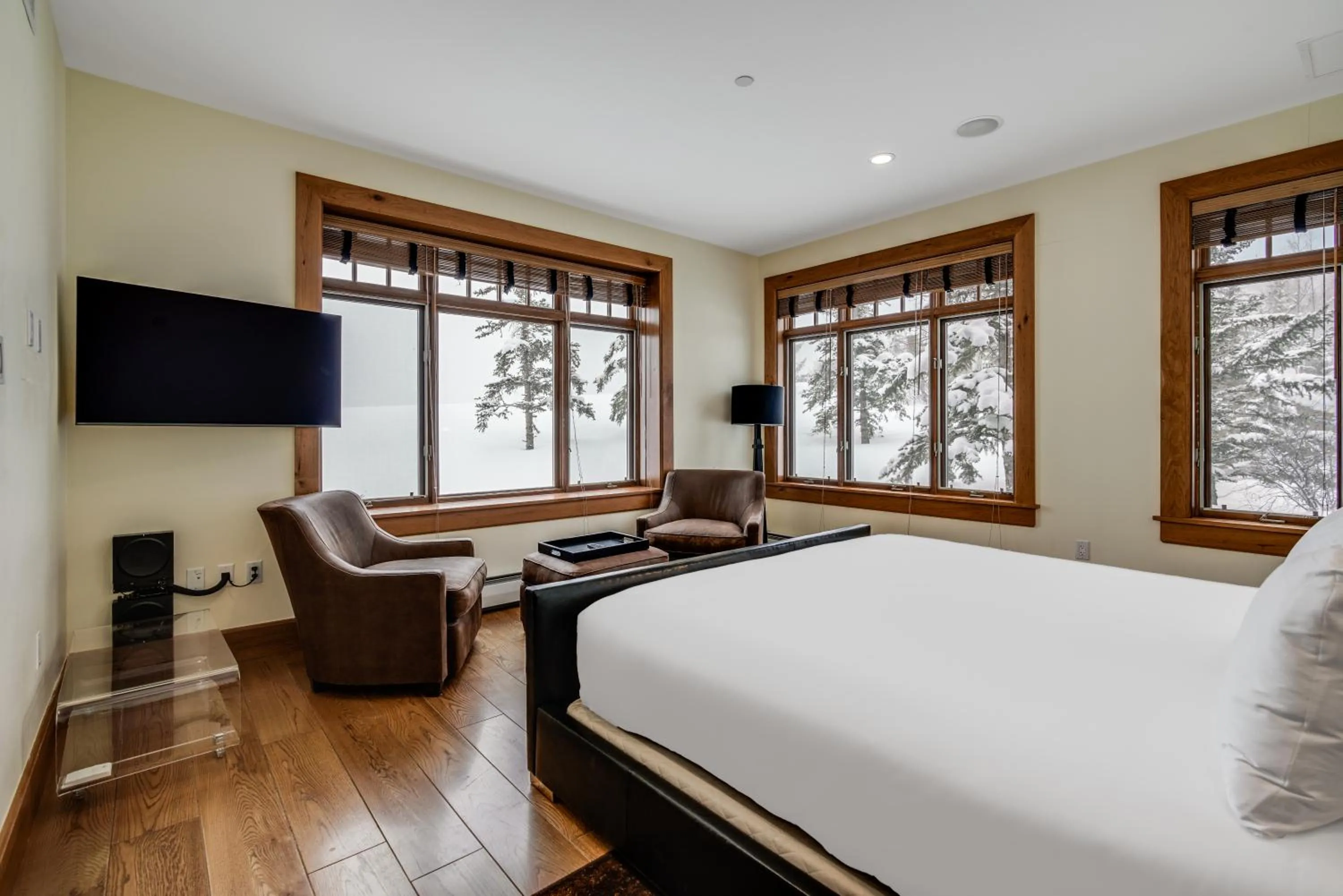Bedroom, Bed in Bachelor Gulch Village