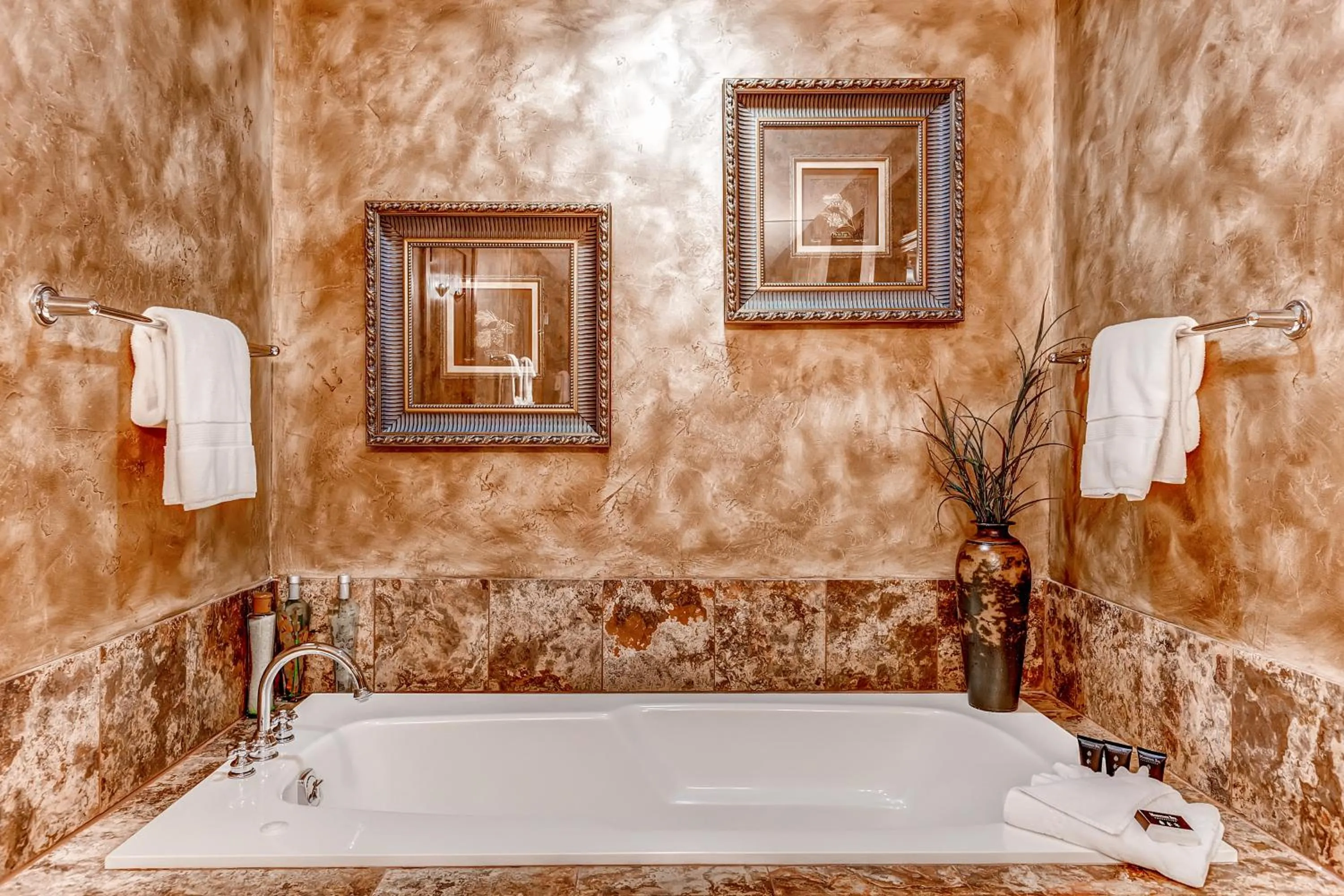 Bathroom in Bachelor Gulch Village