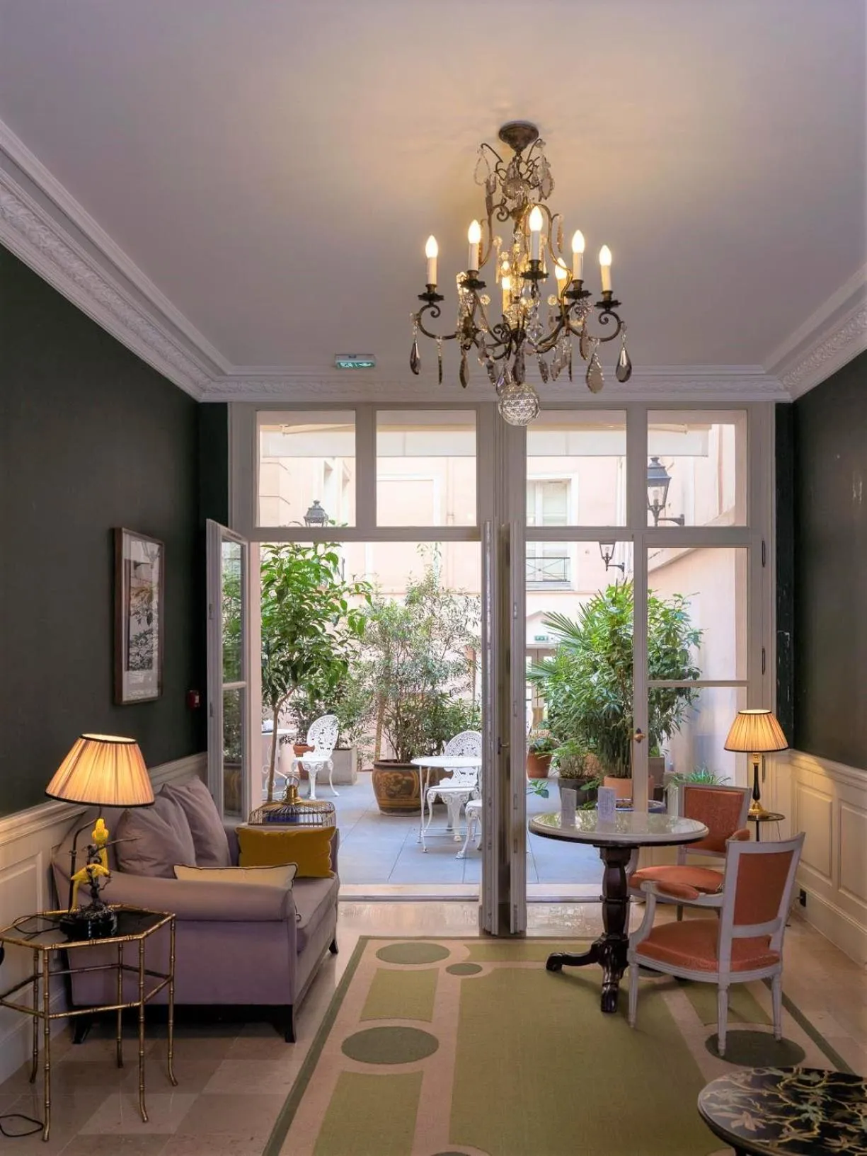 Living room in Hôtel du Danube Saint Germain