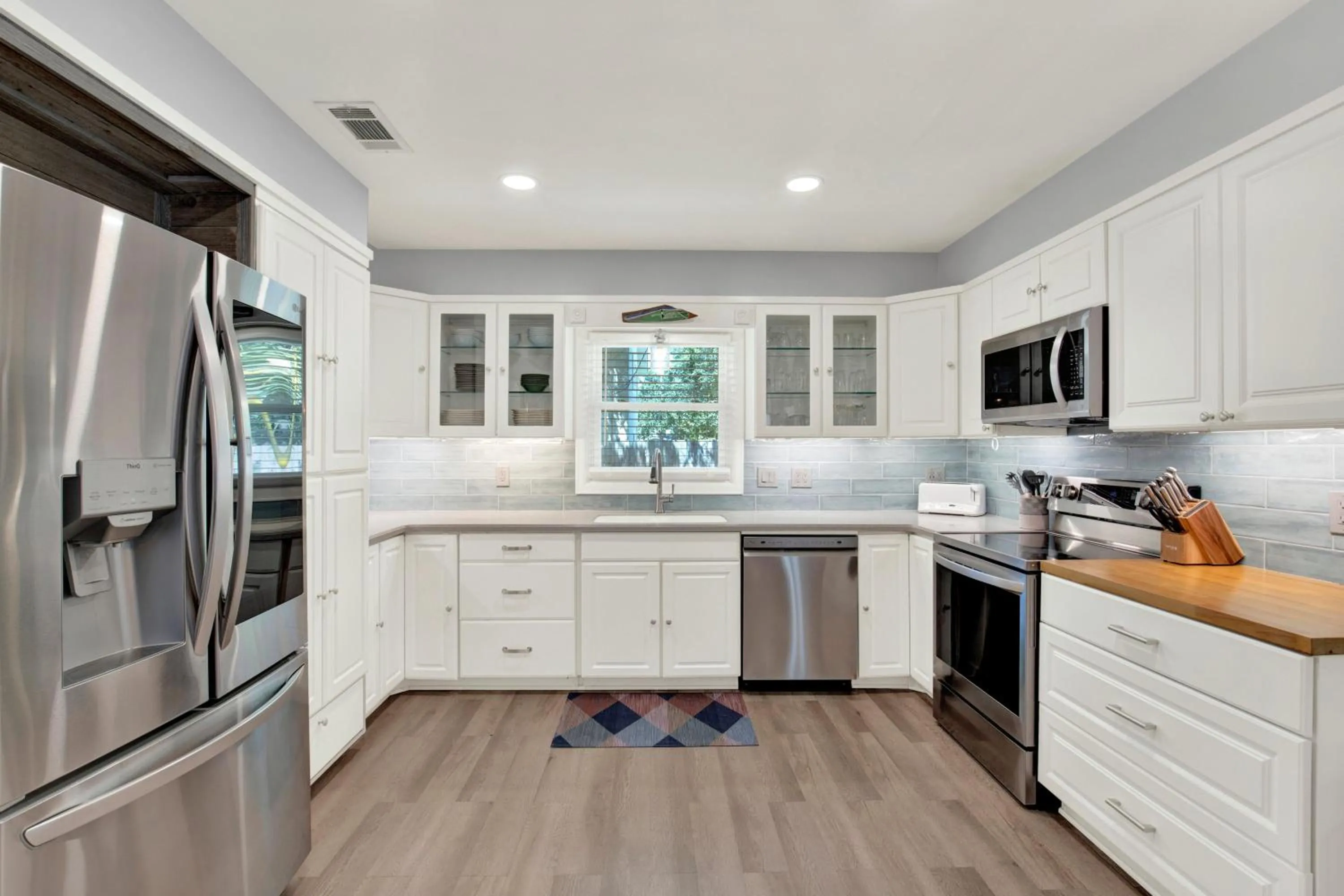 Kitchen or kitchenette in The Oar House