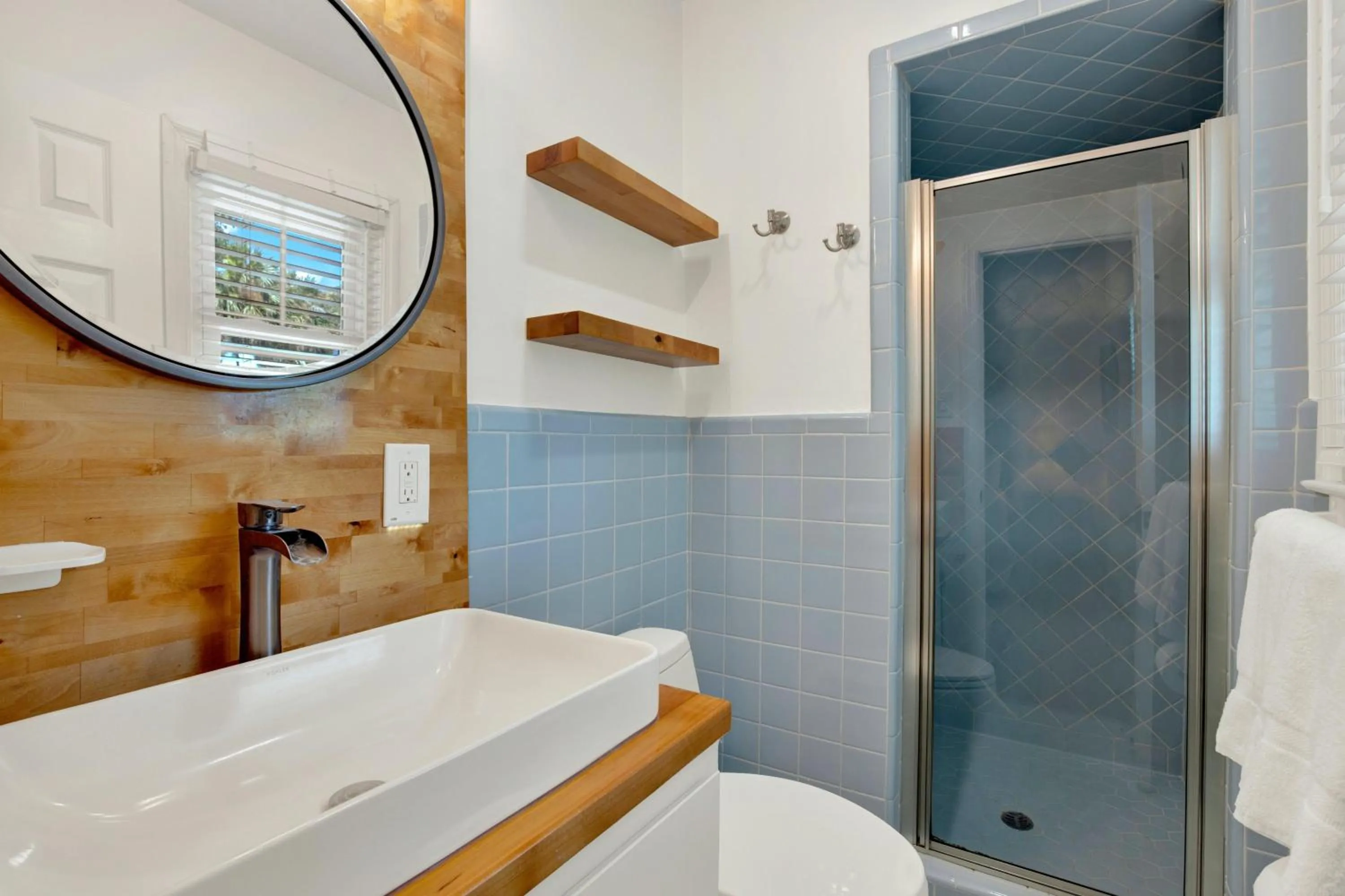 Bathroom in The Oar House
