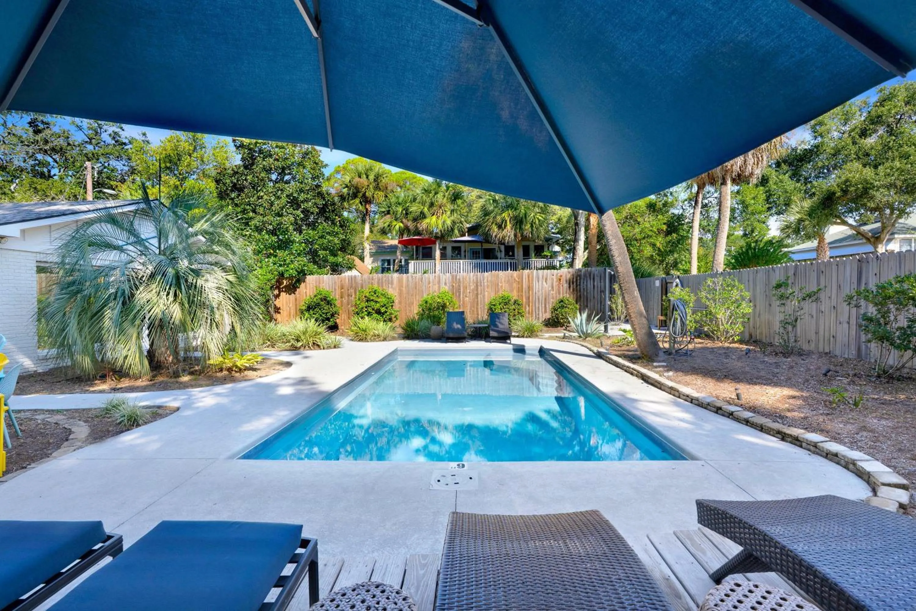 Swimming pool in The Oar House