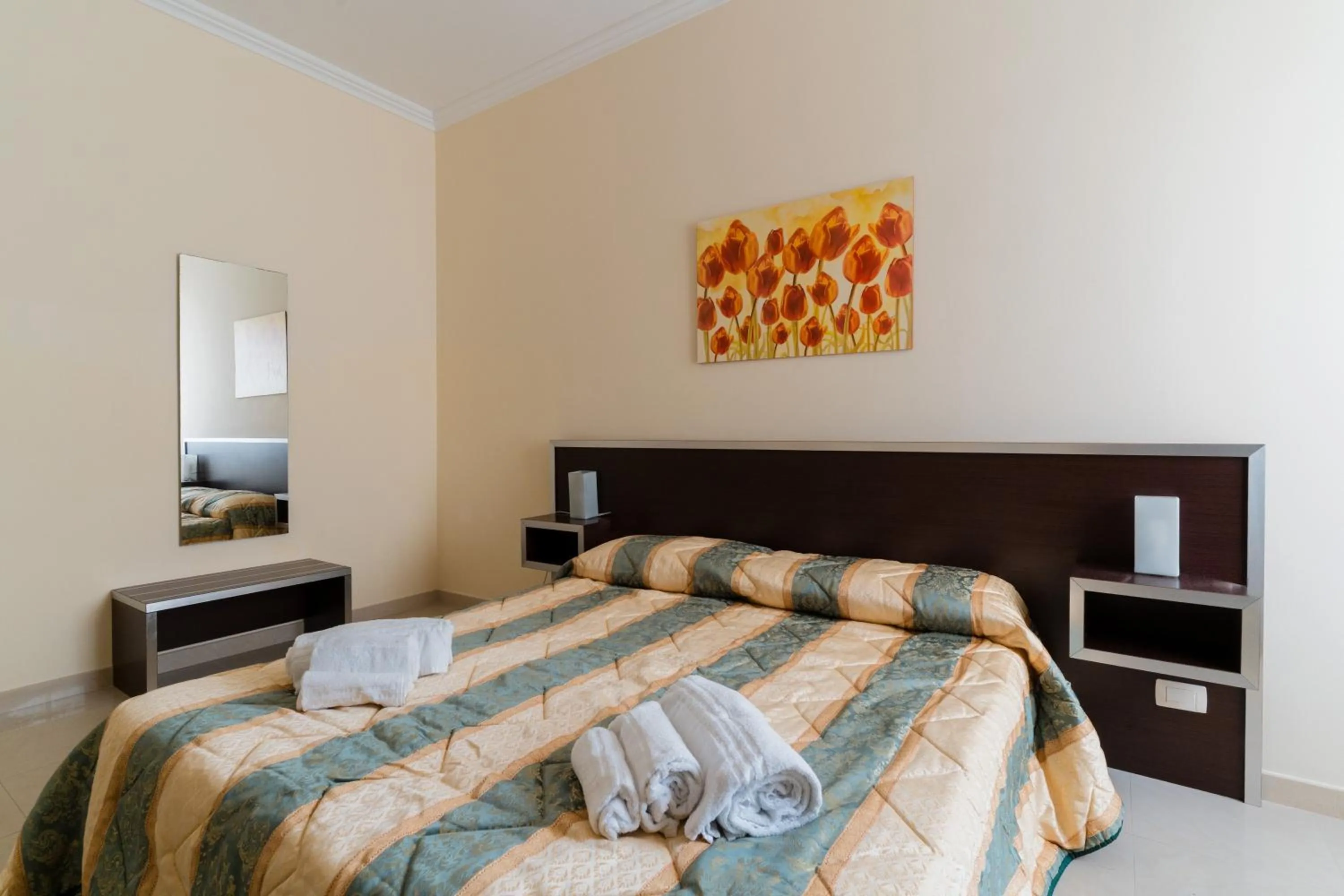 Living room, Bed in Palazzo Mongiò