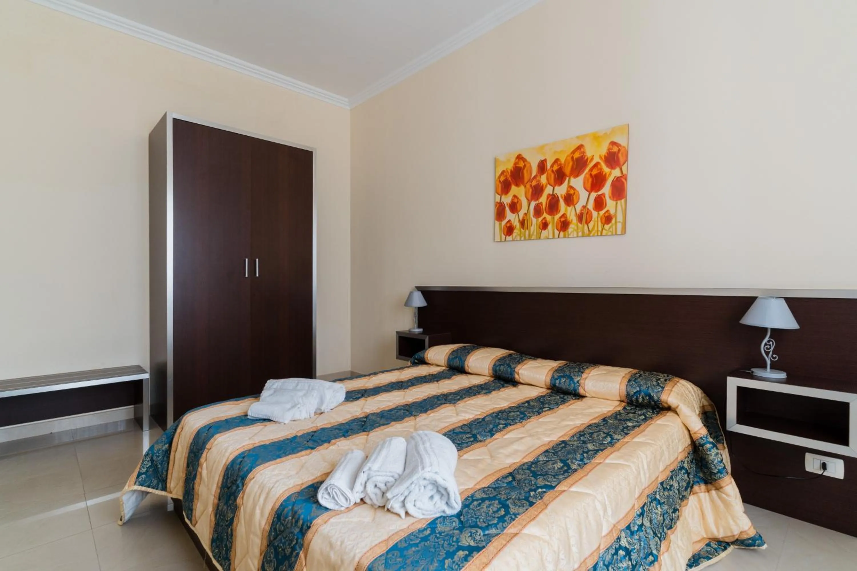 Property building, Bed in Palazzo Mongiò