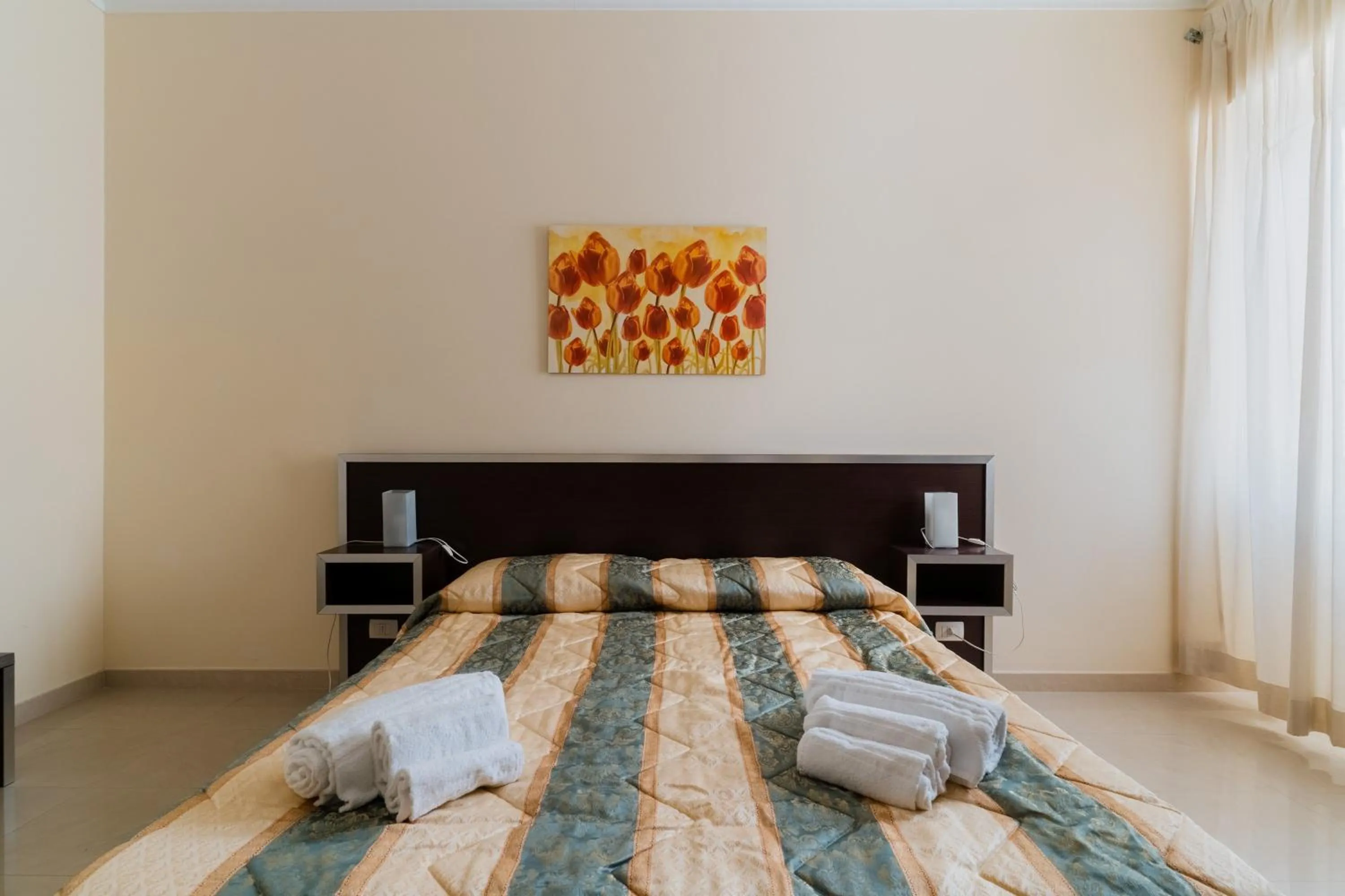 Living room, Bed in Palazzo Mongiò