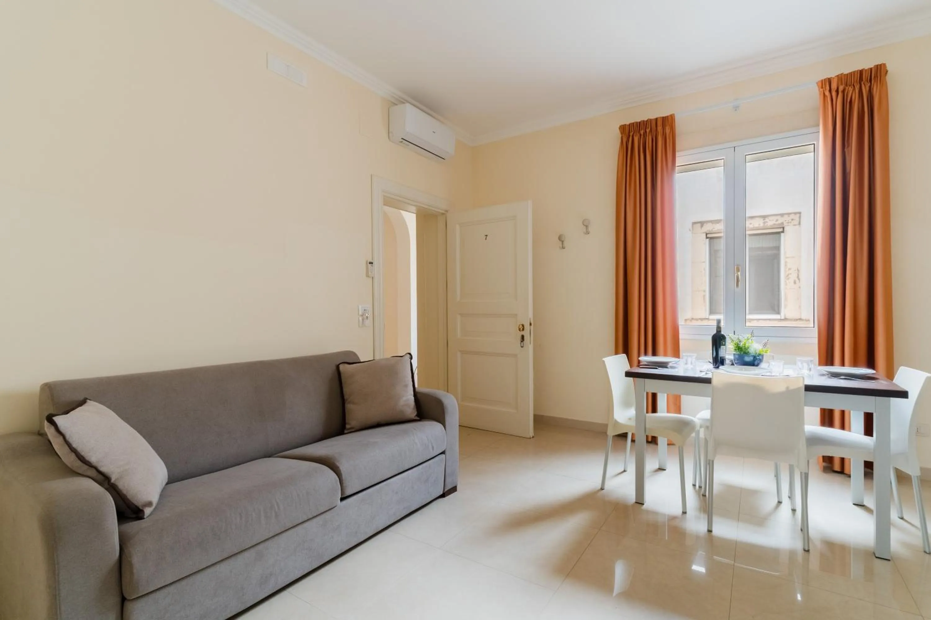 Property building in Palazzo Mongiò