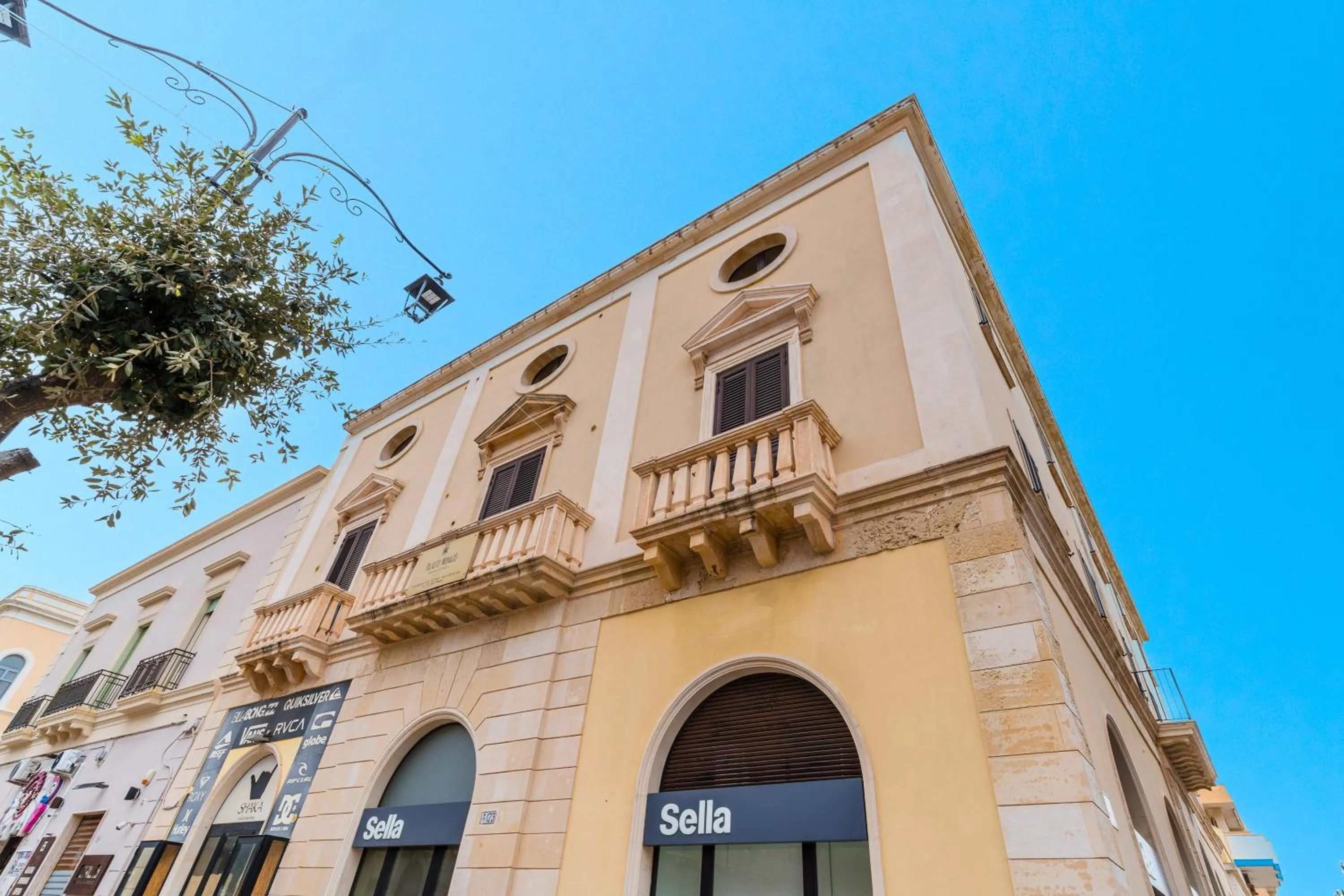 Property building in Palazzo Mongiò