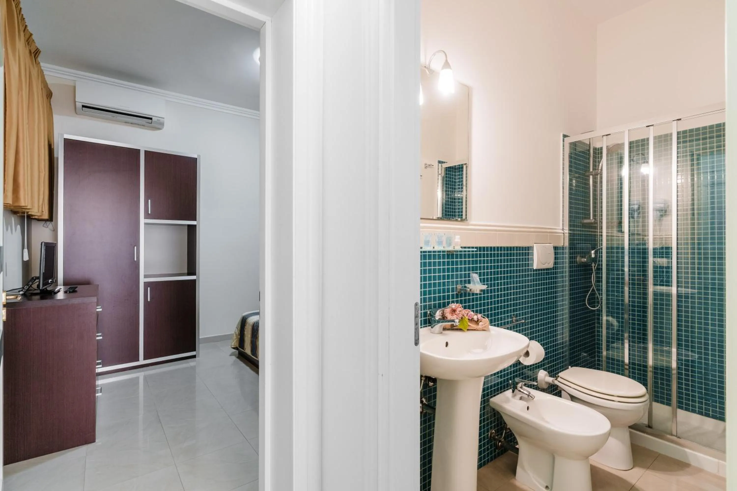 Bathroom in Palazzo Mongiò