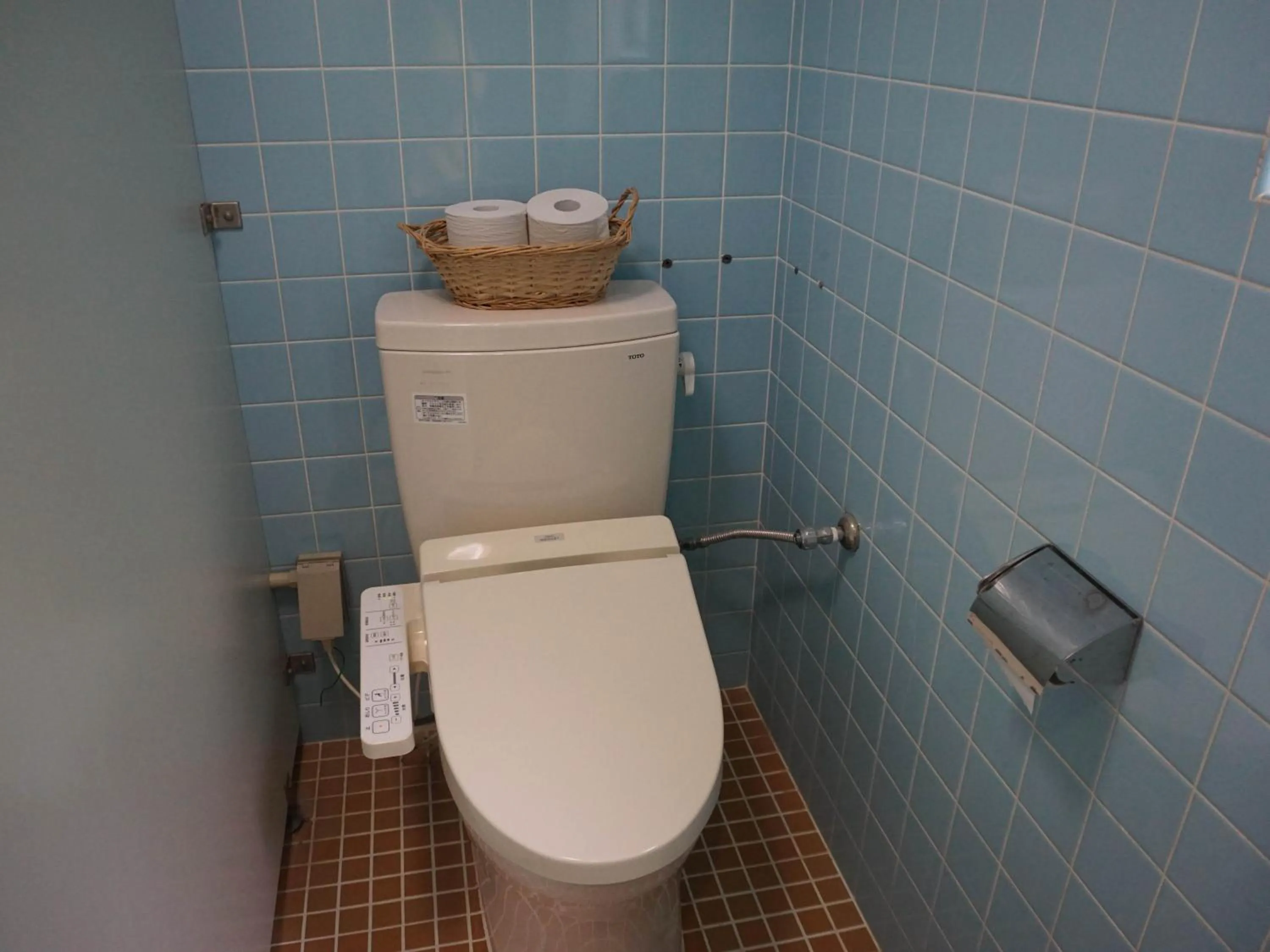 Toilet in Hotel Oceans Nakijin