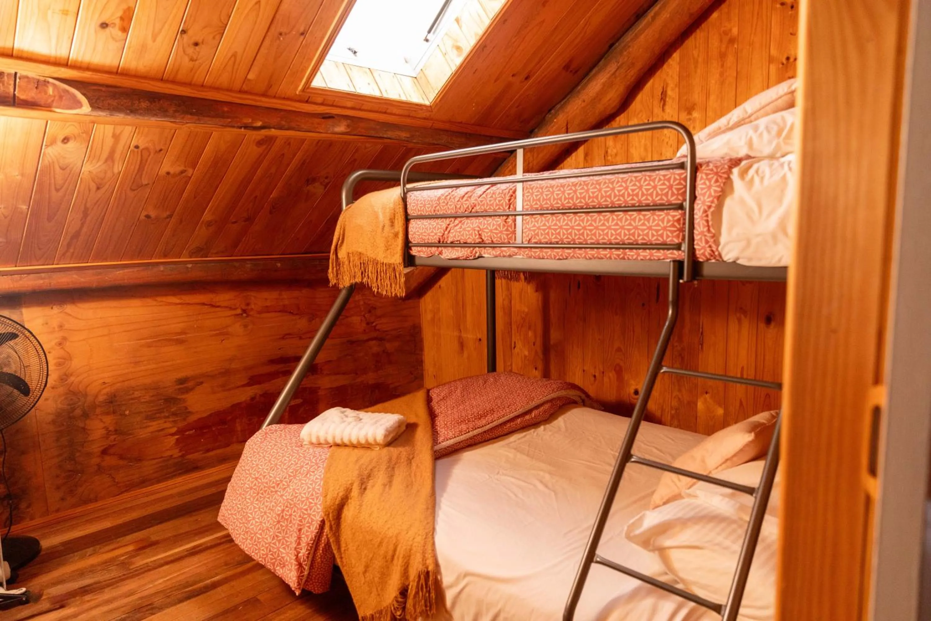 bunk bed, Bed in Girraween Country Inn