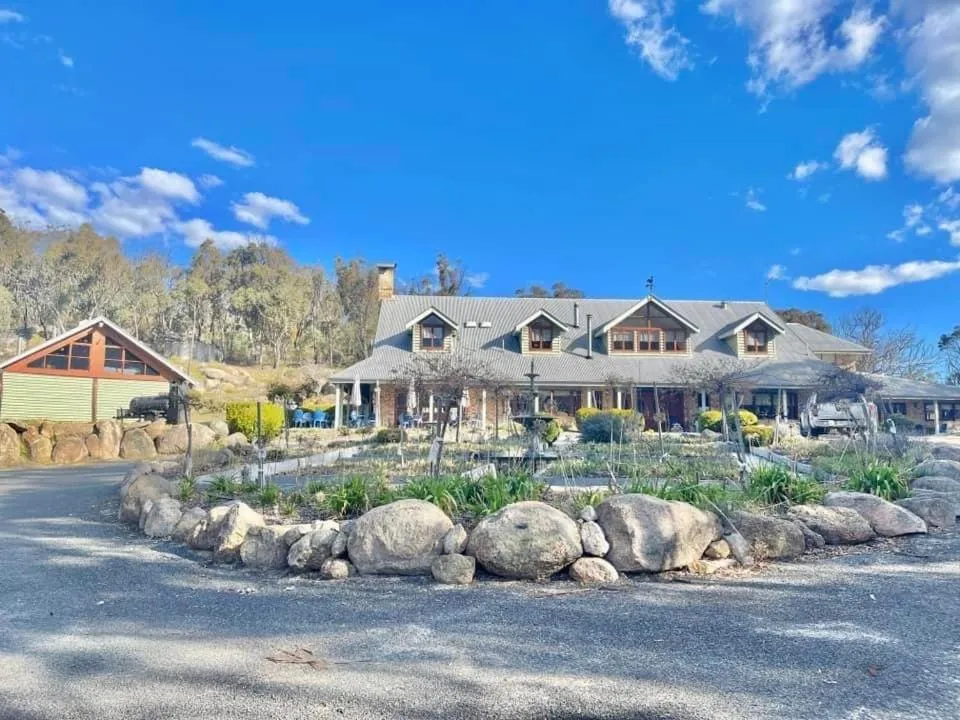 Girraween Country Inn