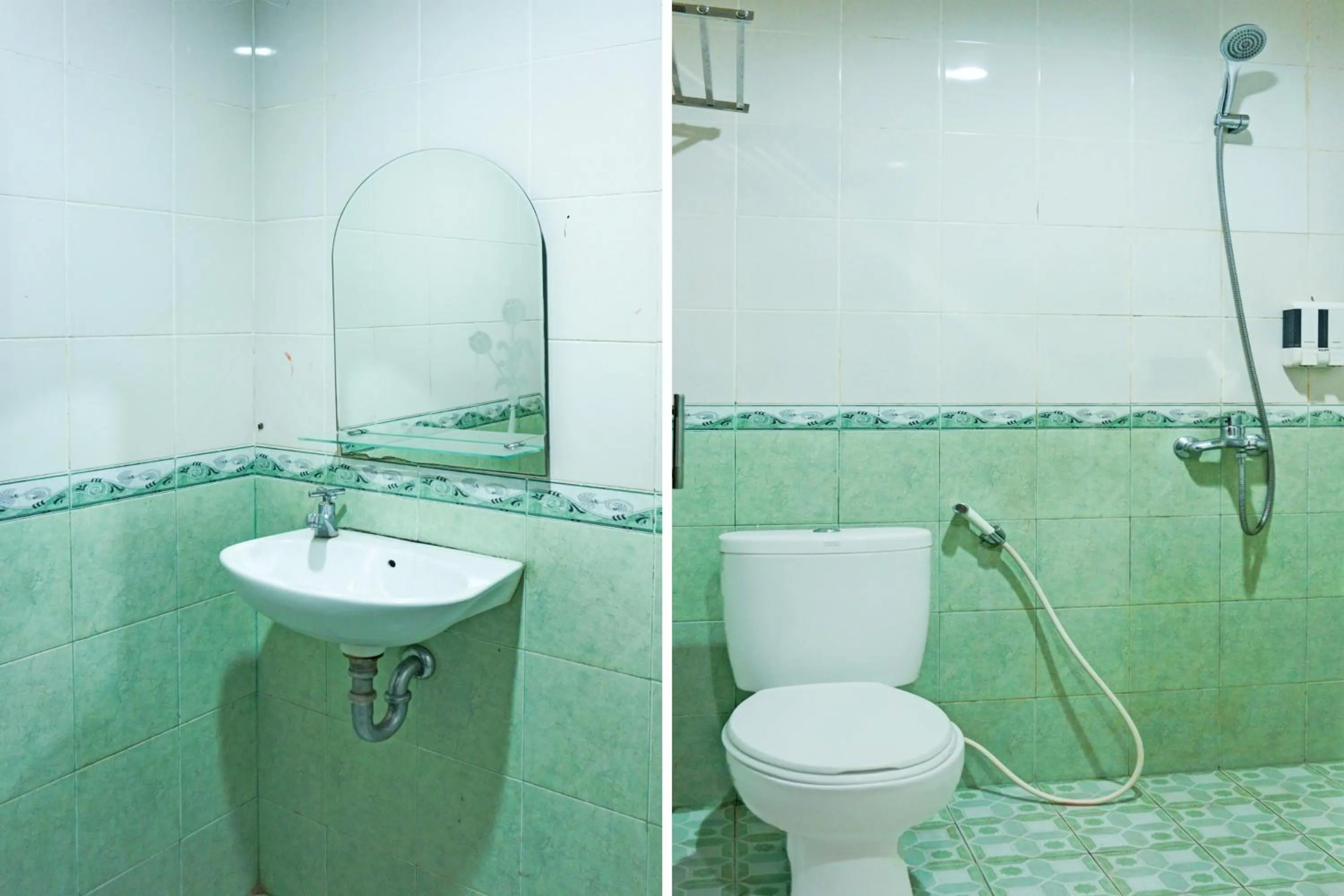 Bathroom in Collection O R.Sukamto Near Palembang Trade Center Mall