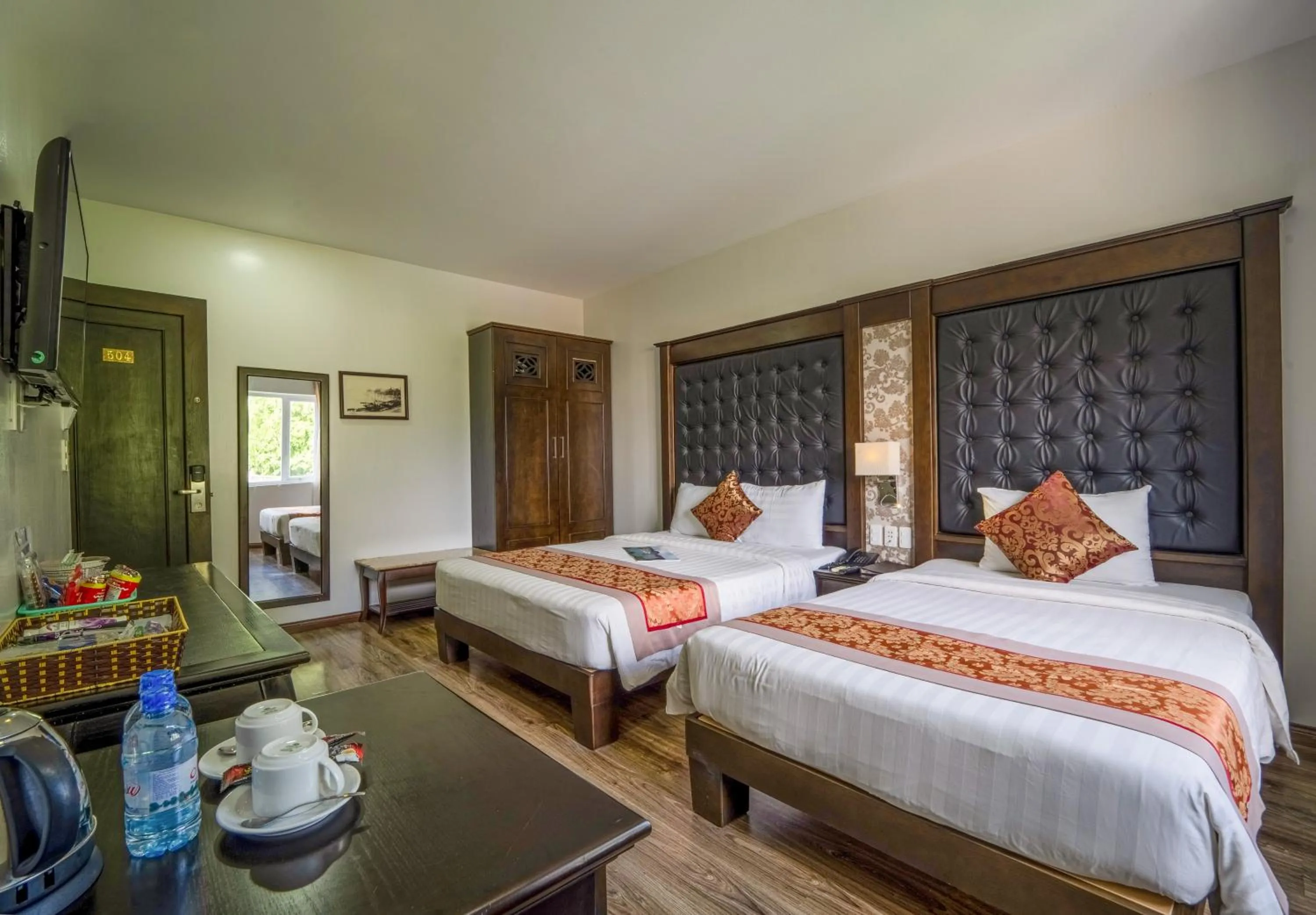 Bed in Ha Long Park Hotel