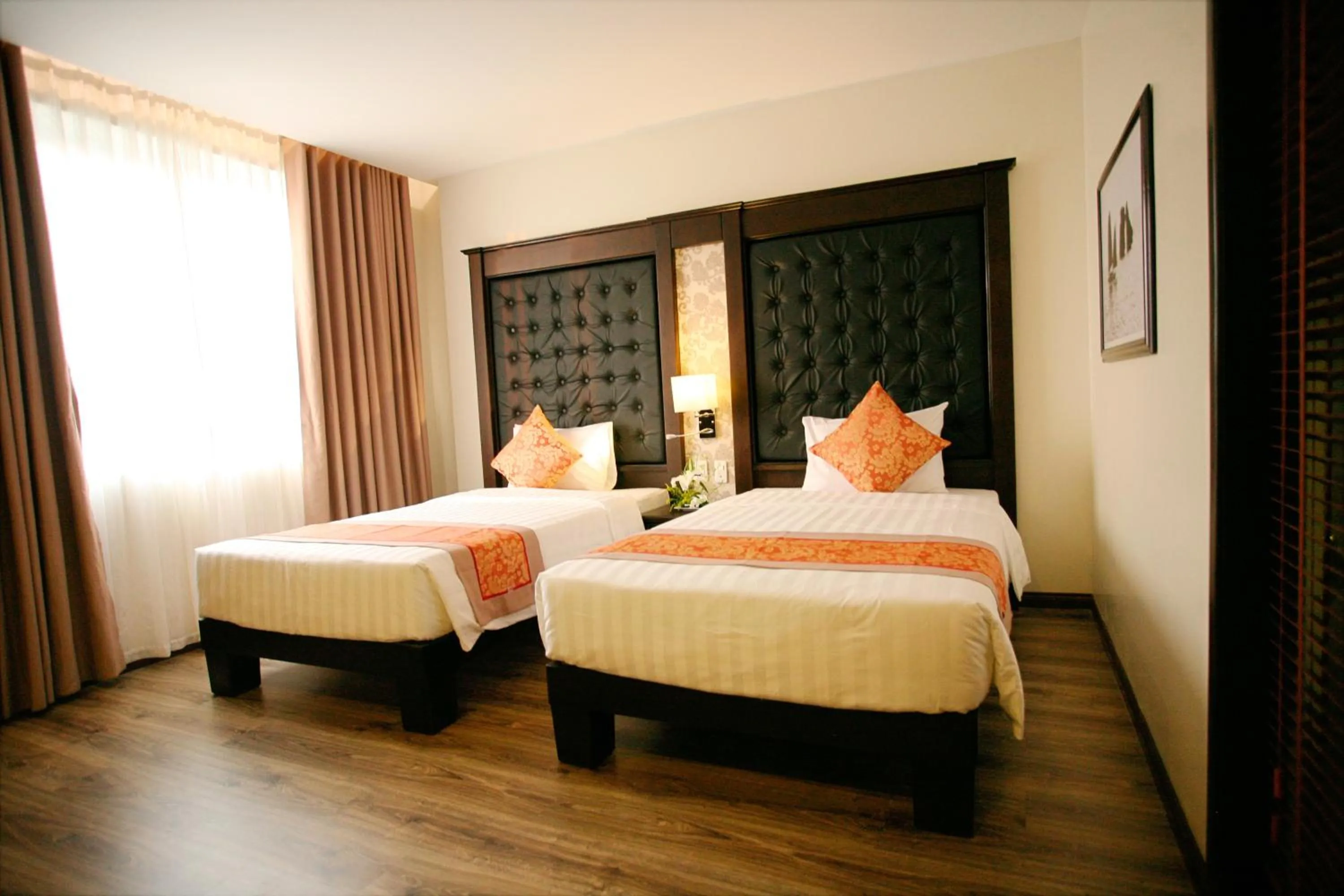 Bed in Ha Long Park Hotel