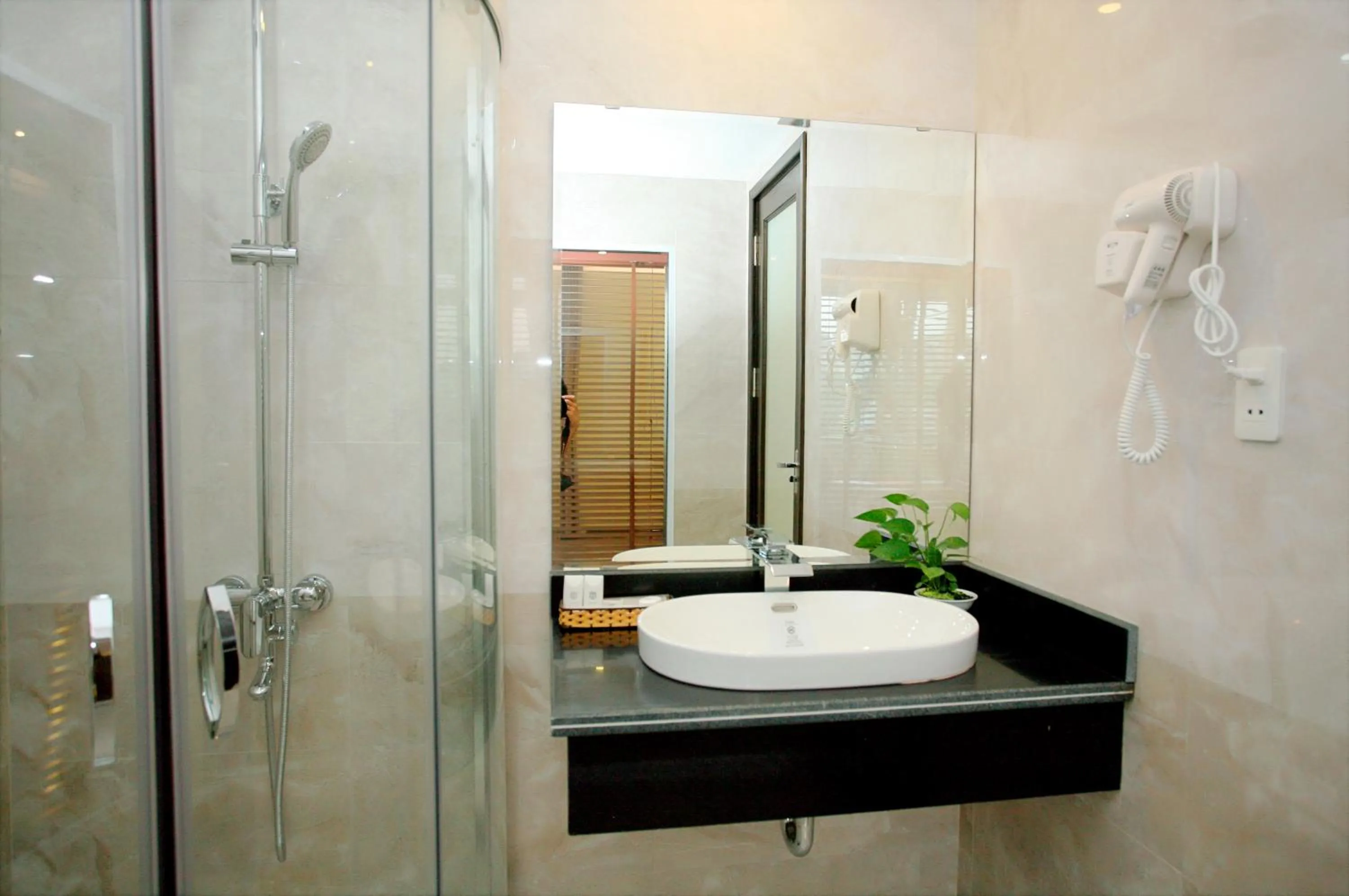 Bathroom in Ha Long Park Hotel