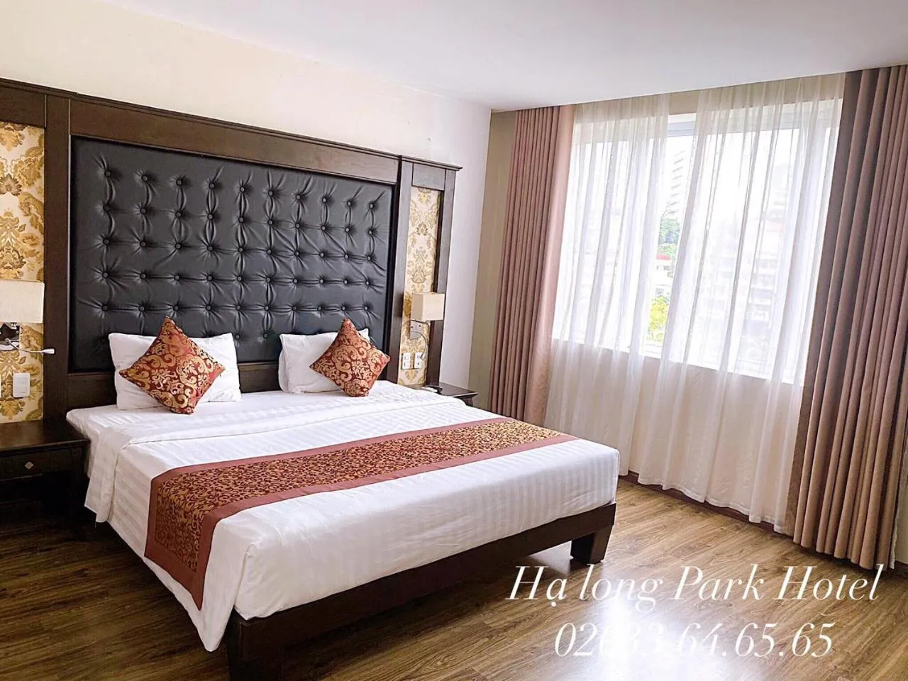 Bed in Ha Long Park Hotel